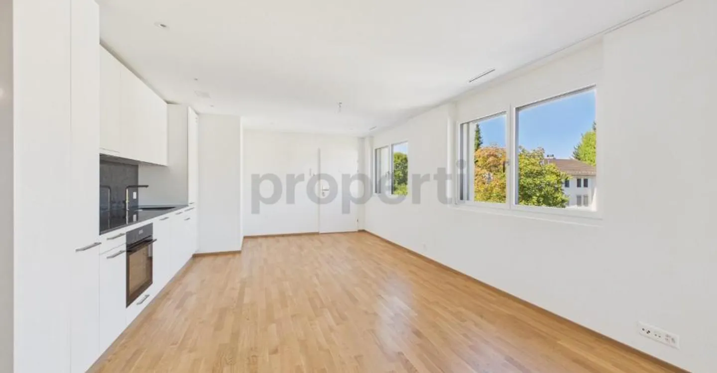 Helles Apartment mit Balkon - Foto 1 von 6