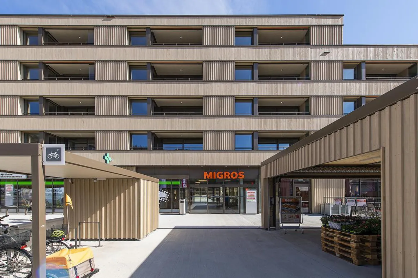 Spacious 3.5-room apartment - Photo 2 of 8