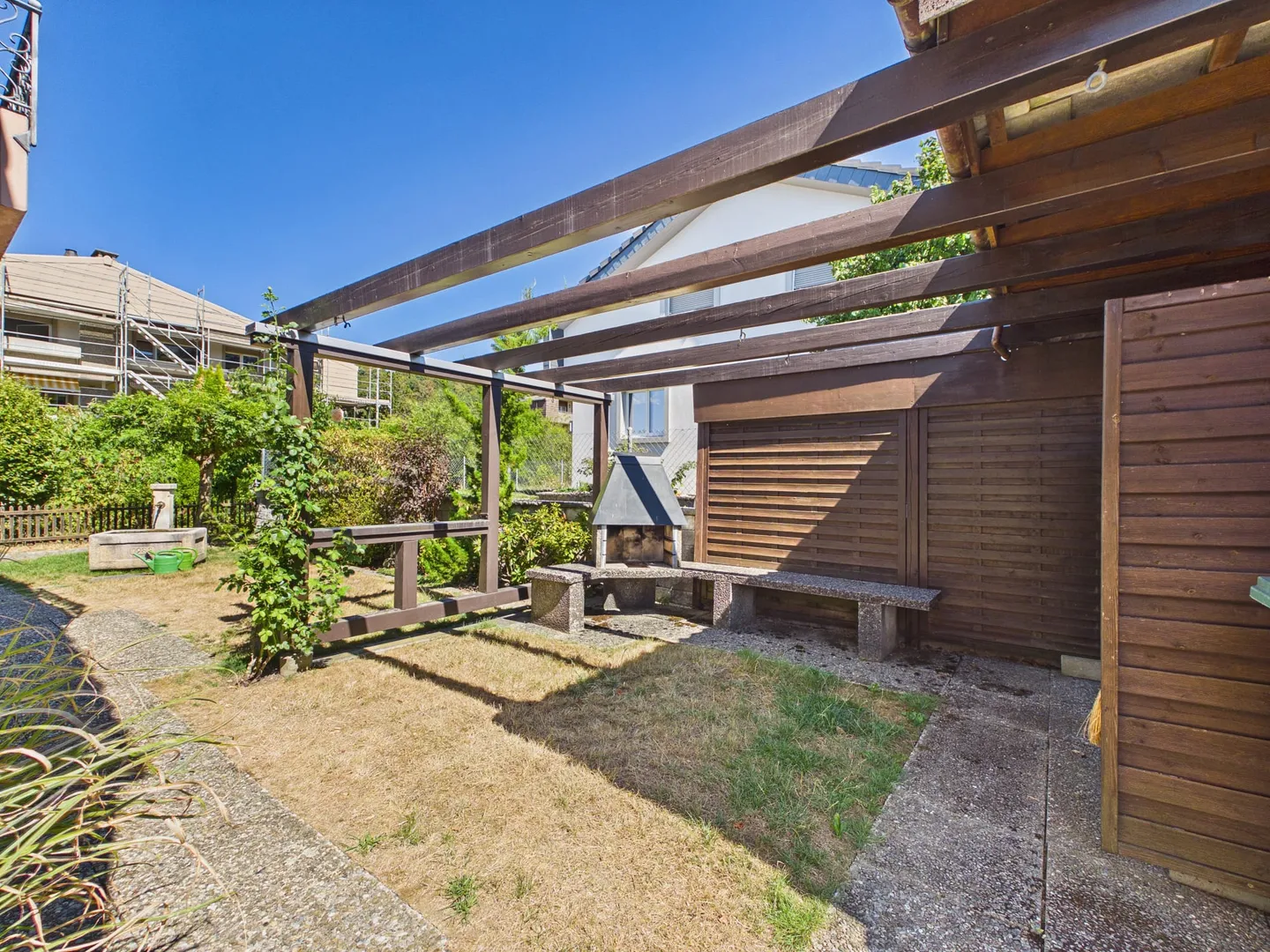 6.5-Room Single-Family House in a Quiet Location with Ideal Sun Exposure - Photo 6 of 10