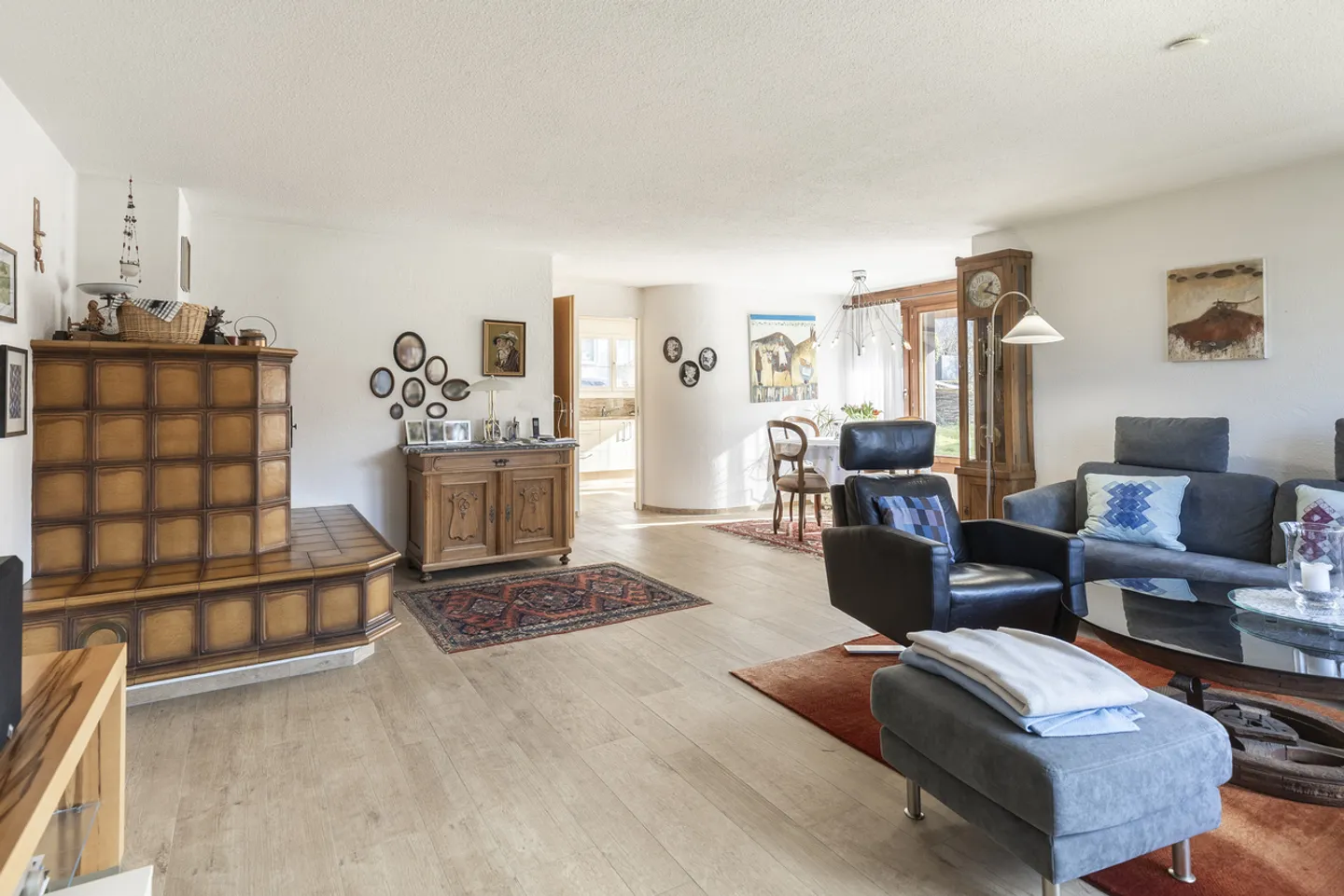 Familienparadies an herrlicher Lage - Foto 2 von 9