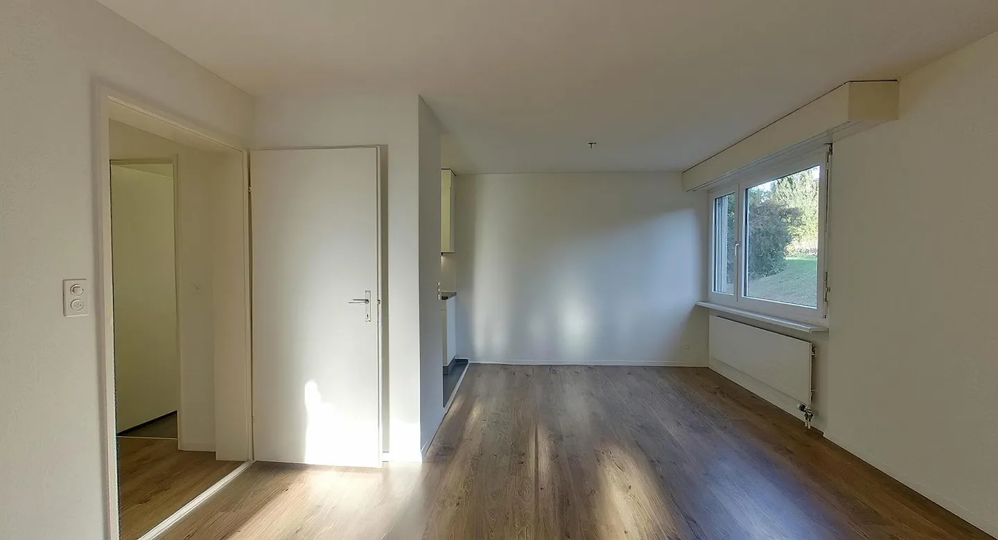 Urban Retreat in Höngg - Your New Home - Photo 4 of 8