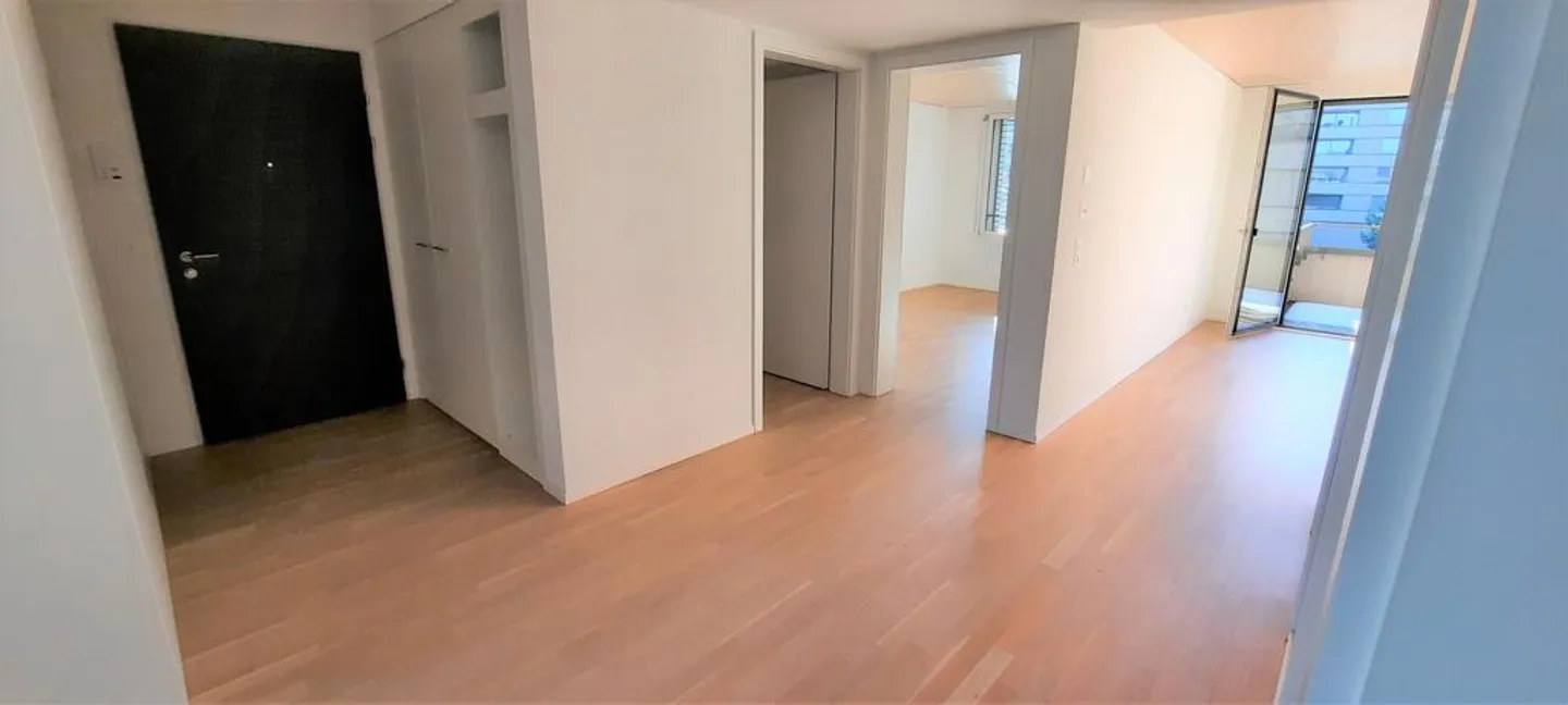 Spacious 3.5-room apartment - Photo 6 of 8