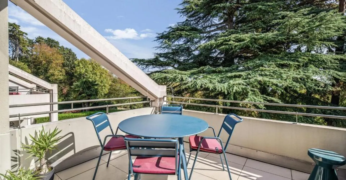 Superbe appartement de 5.5 pièces entièrement rénové au calme, Prangins - Foto 5 von 13