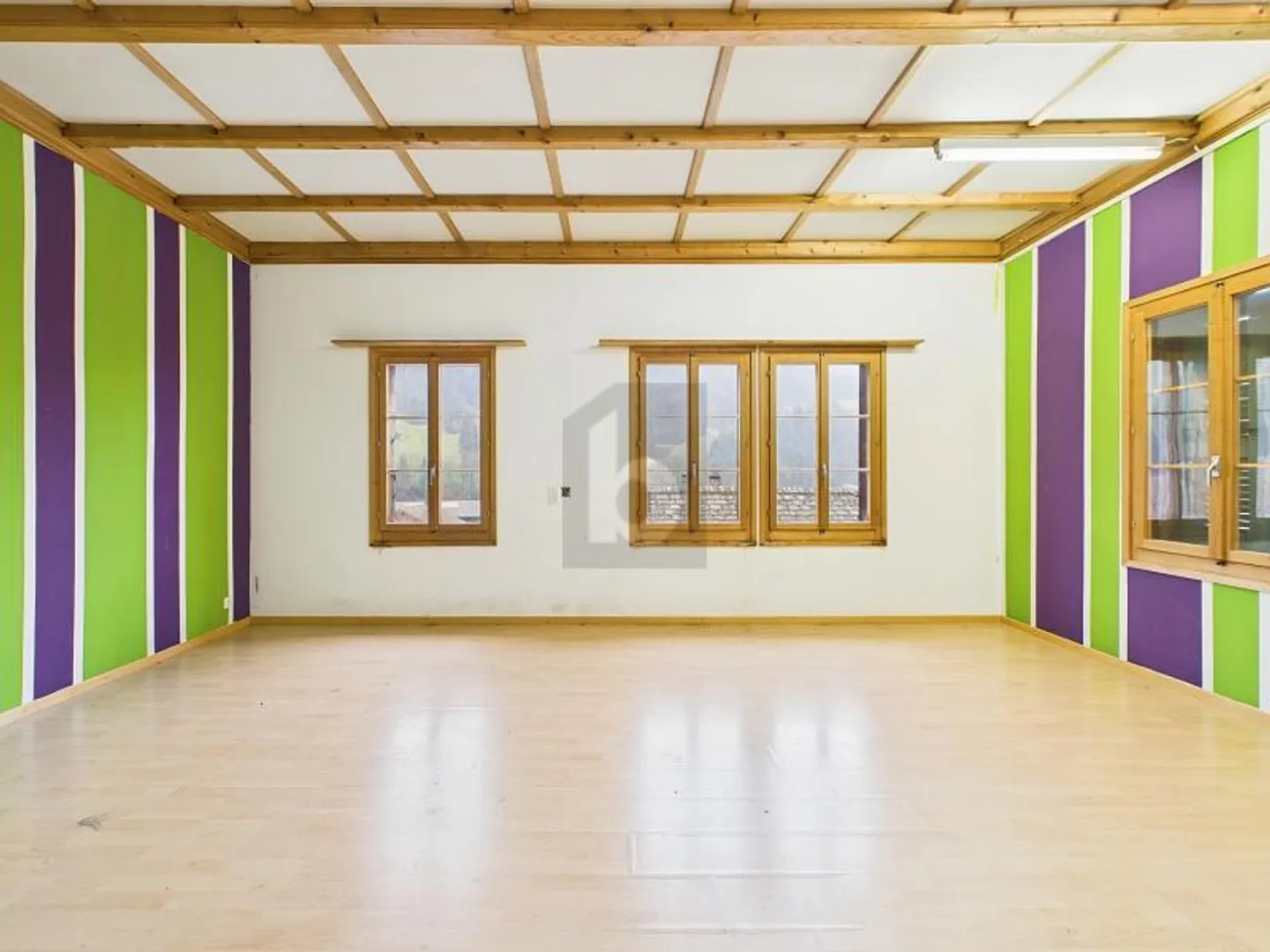 VERSATILE IN A CENTRAL LOCATION - Photo 5 of 6