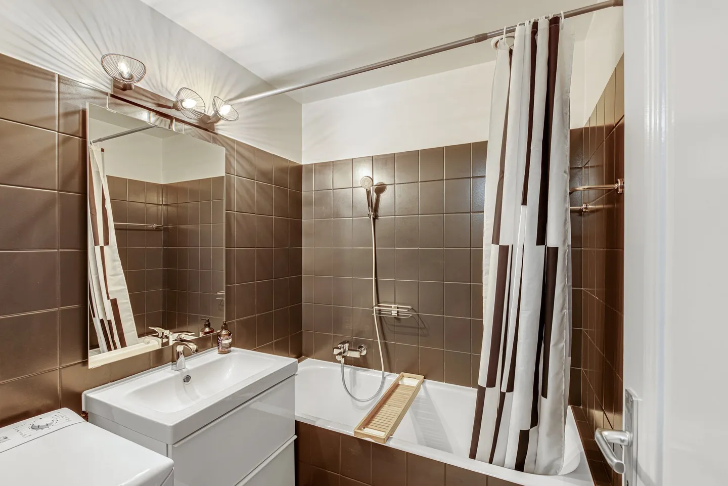 Appartement 1 chambre dans le quartier animé de Carouge – Rue de Carouge 93, Genève - Photo 9 sur 11