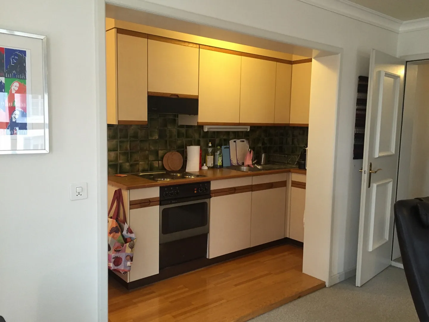 Appartement astucieux de 2 pièces au centre - Photo 3 sur 8