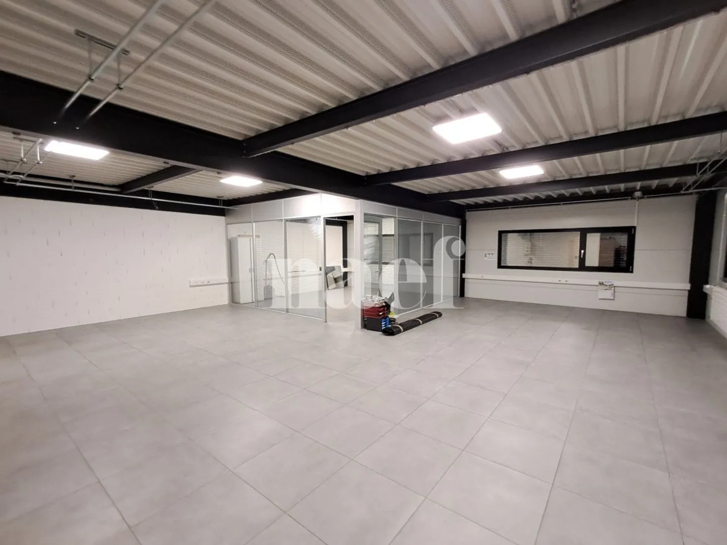Espace Commercial Proche Aéroport - Photo 9 sur 12