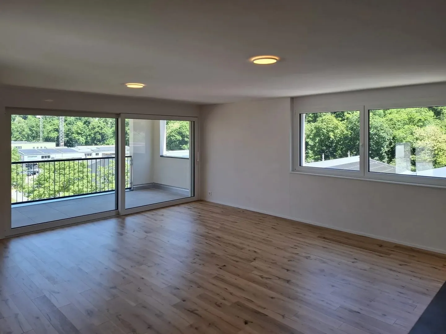Stunning Penthouse with Terrace - Photo 4 of 13