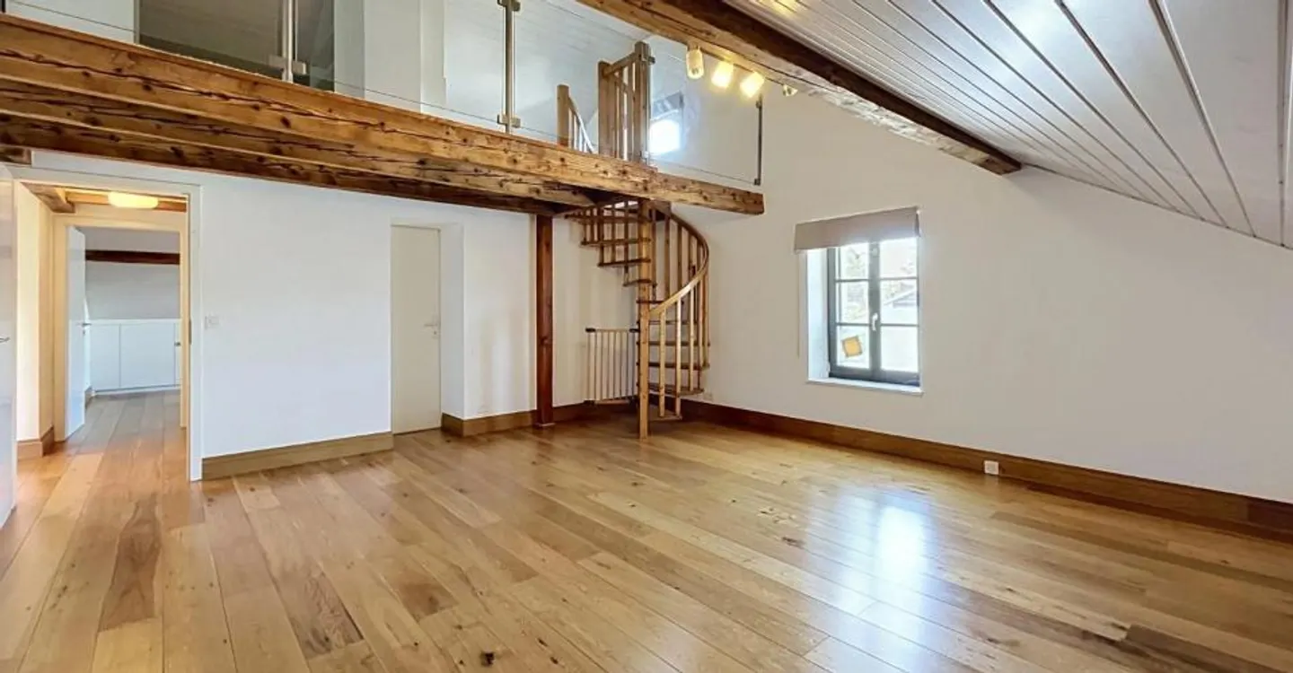 Appartement de charme sous les toits ? Au coeur du Vieux Meyrin - Foto 12 von 12