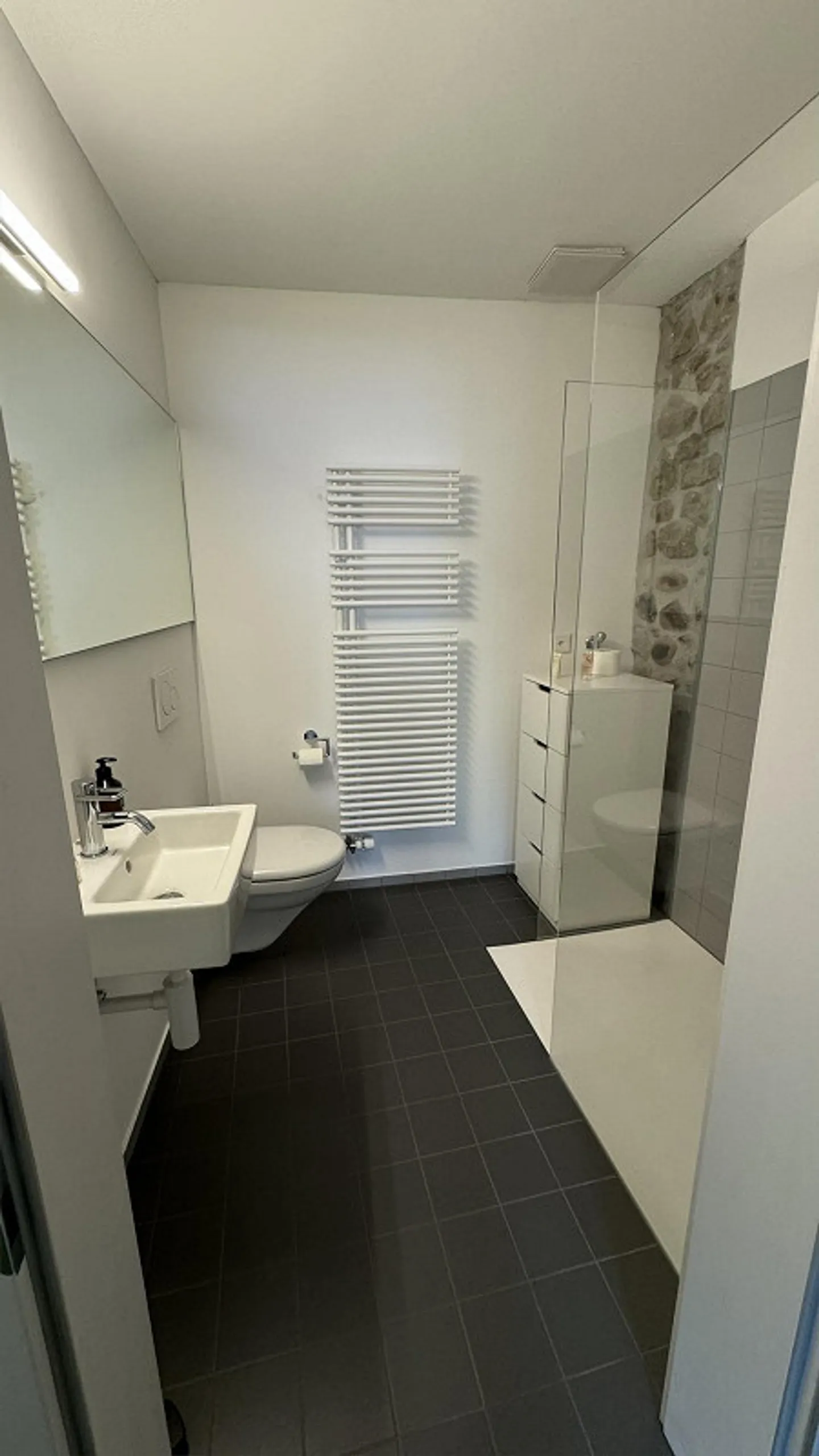 In the center - ideal for office or studio! - Photo 6 of 21