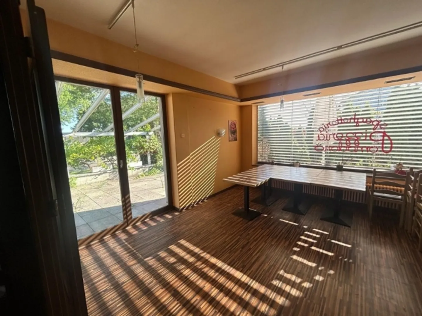 Immeuble mixte à louer - Photo 9 sur 9