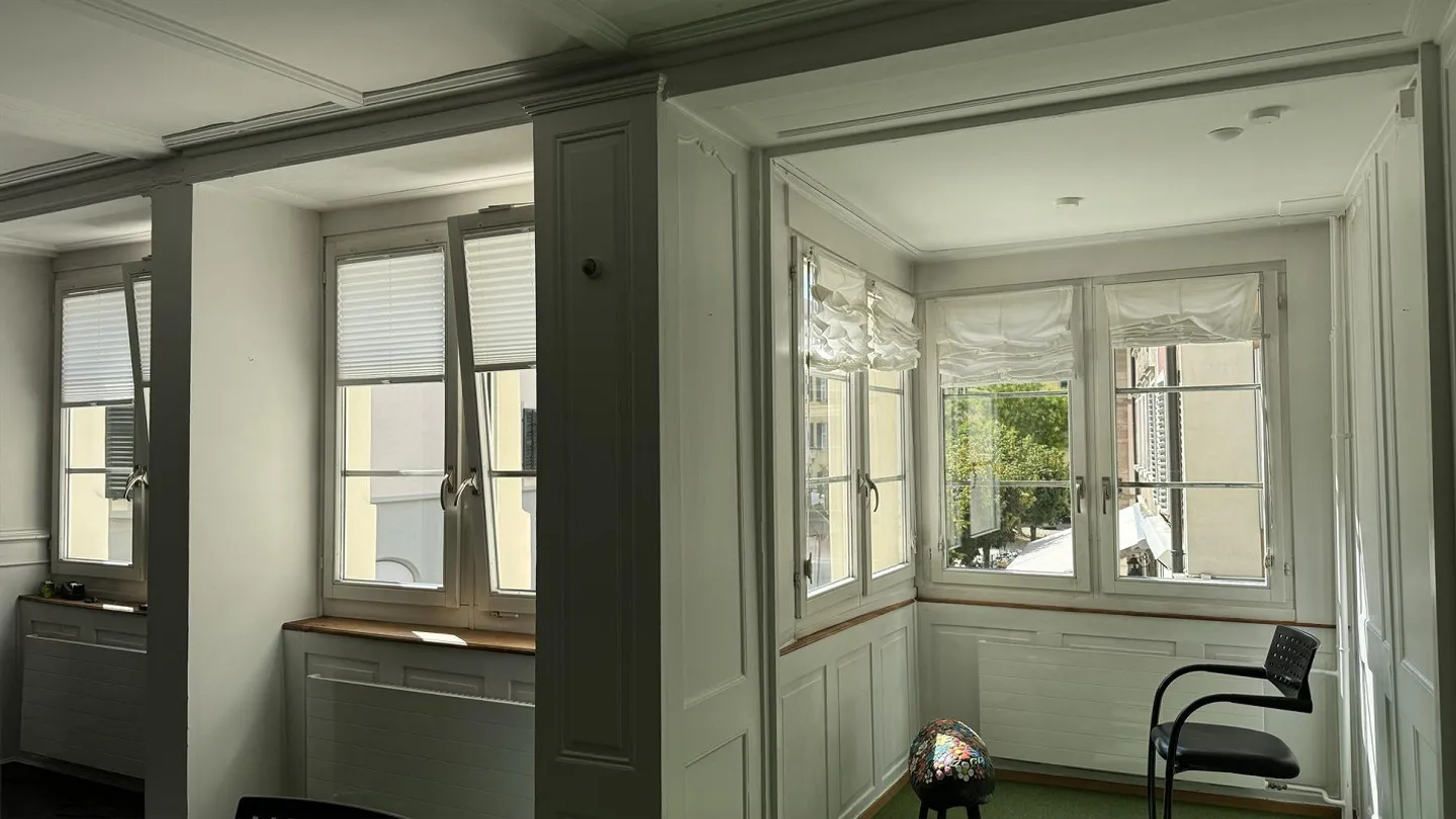 In the center - ideal for office or studio! - Photo 9 of 21