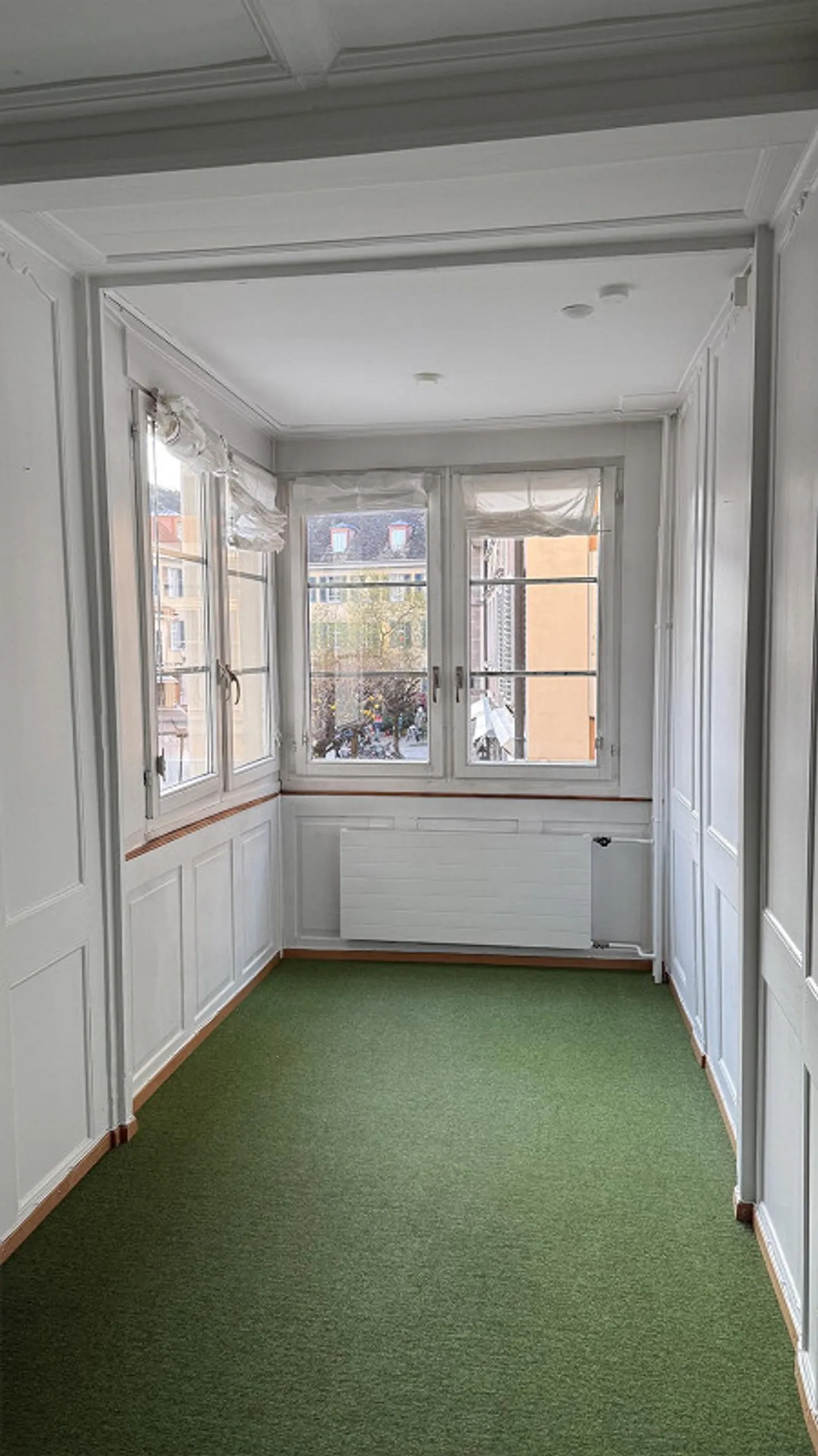 In the center - ideal for office or studio! - Photo 18 of 21