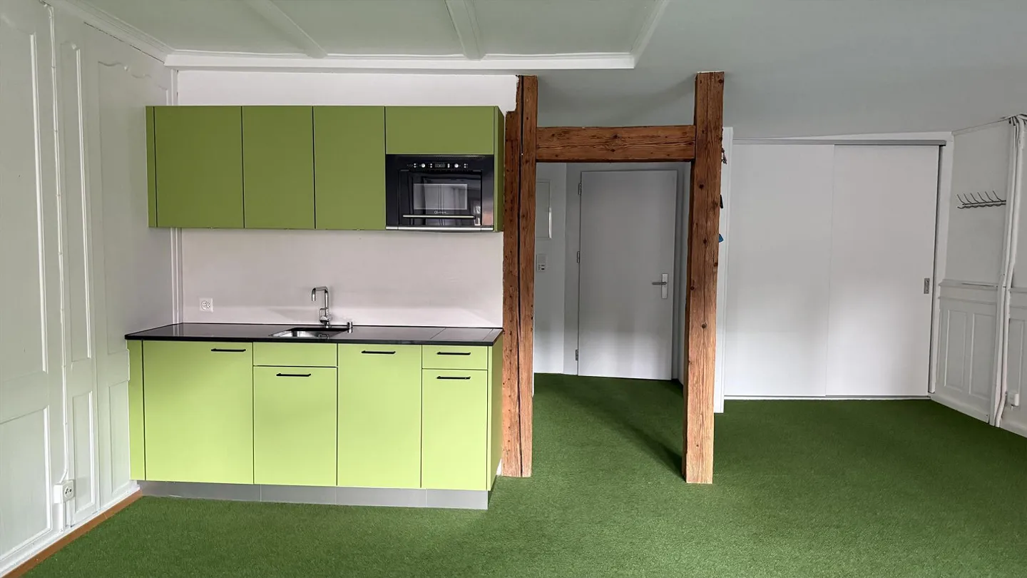 In the center - ideal for office or studio! - Photo 20 of 21