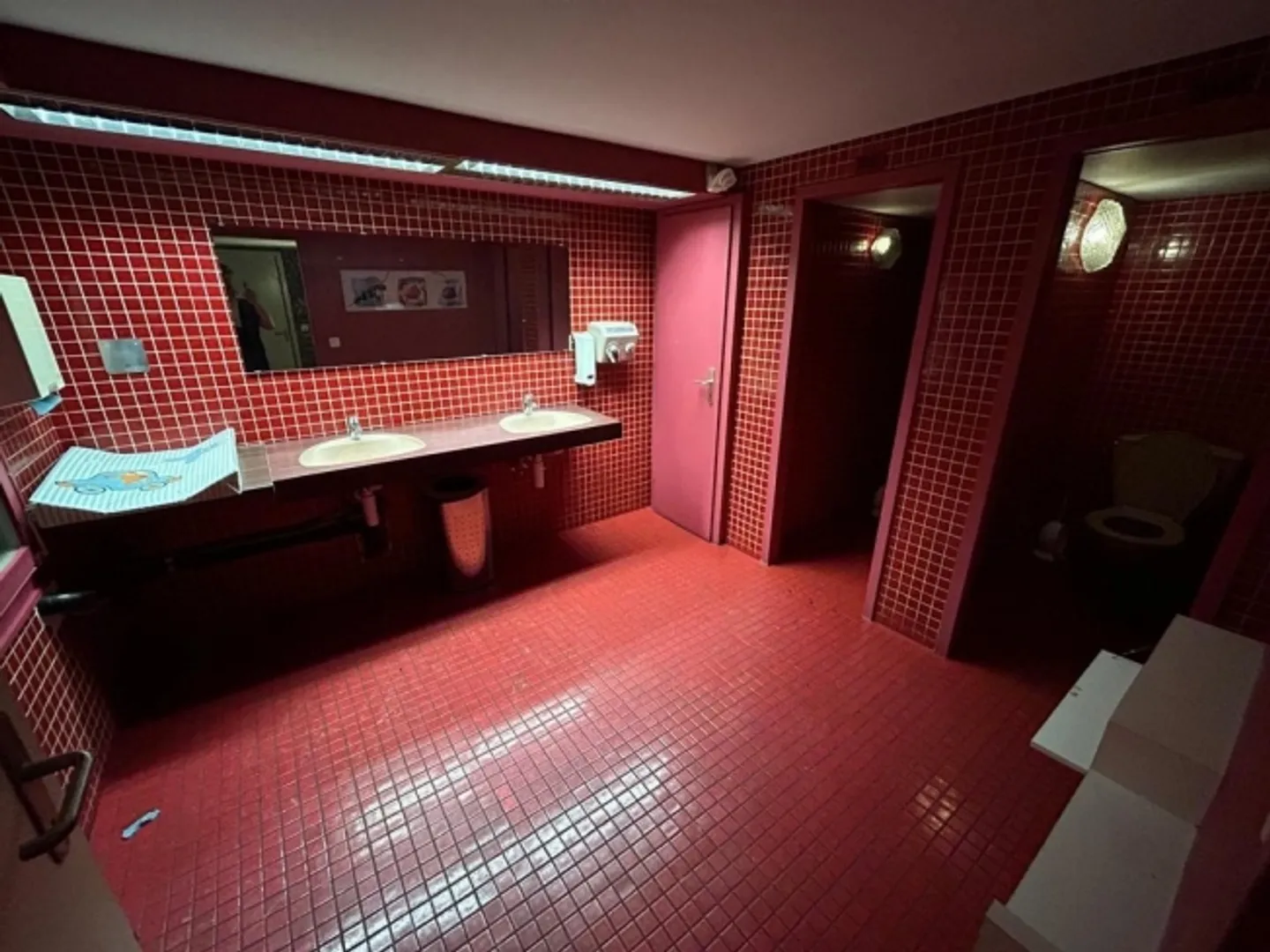 Immeuble mixte à louer - Photo 4 sur 9