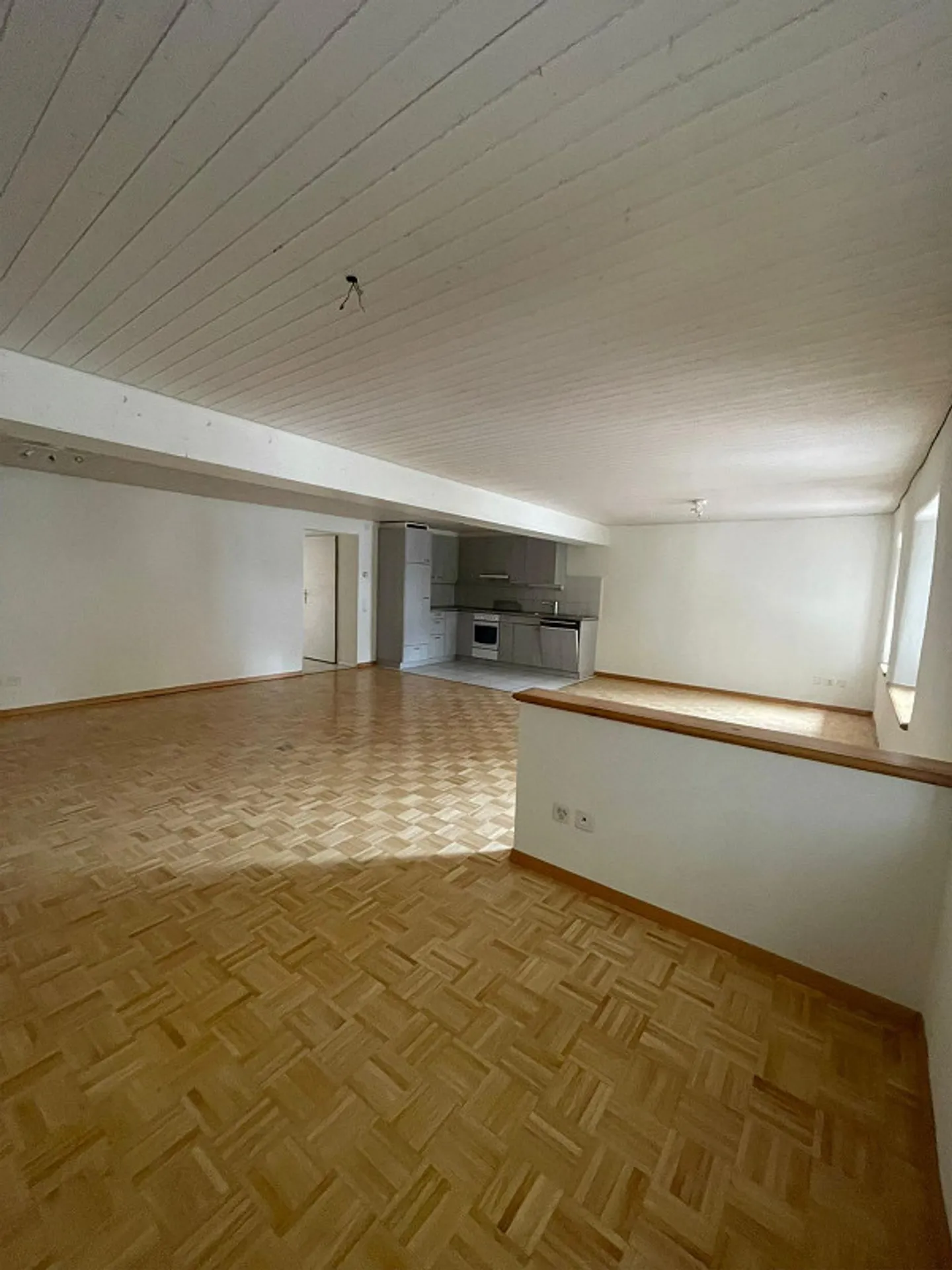 3.5 Room Apartment - Photo 2 of 6
