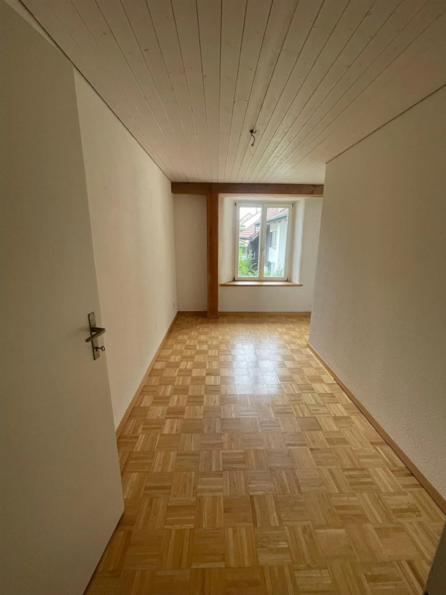 3.5 Room Apartment - Photo 4 of 6
