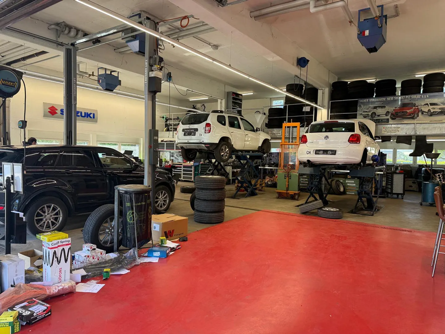 Garage ben attrezzata | Officina per auto in affitto a Brunnen - Foto 2 di 2