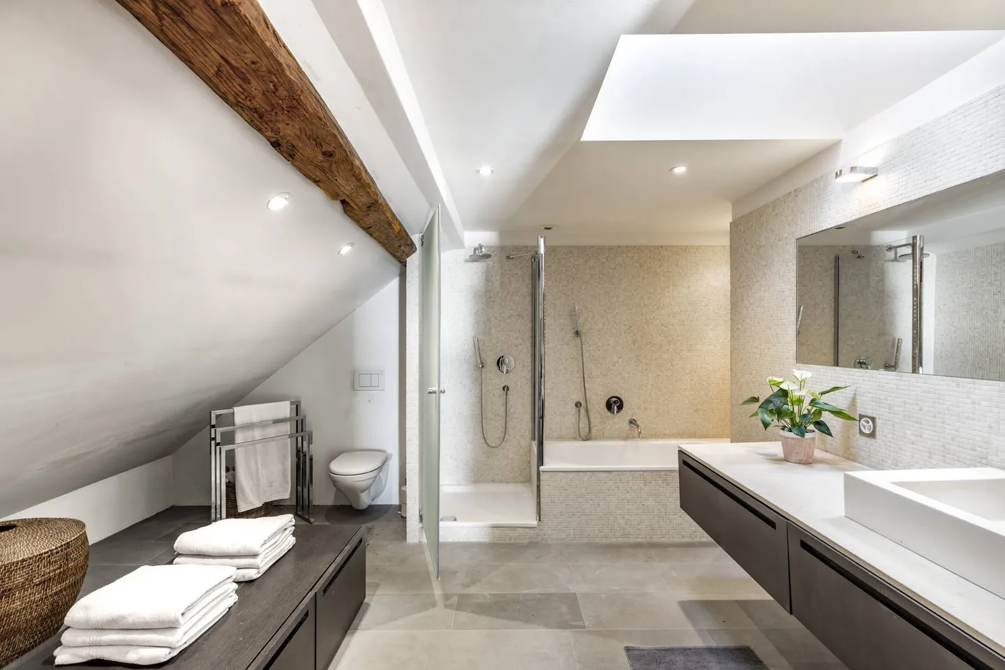 Grande propriété avec vue sur le lac - Photo 9 sur 12