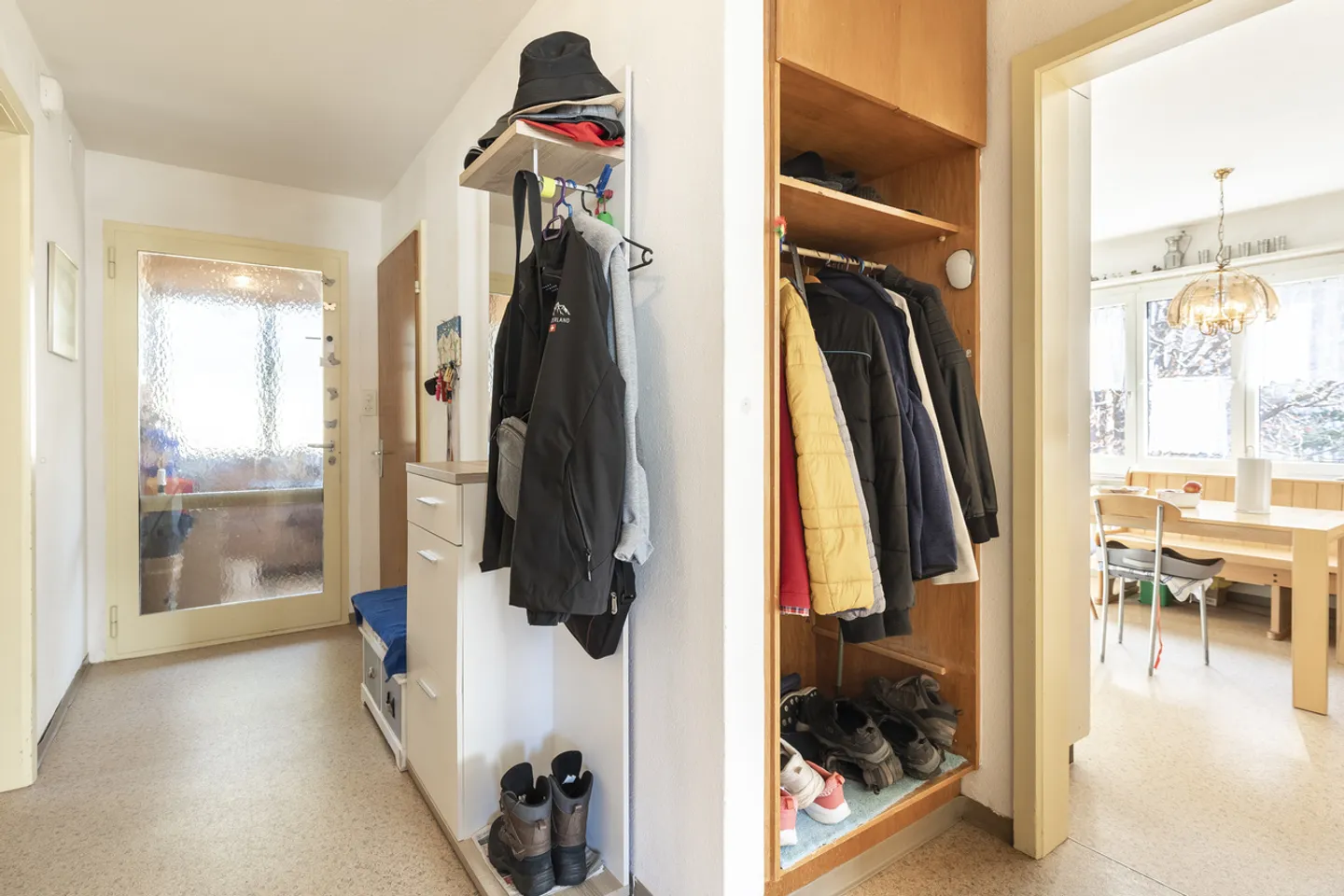 Family-friendly home with many uses - Photo 2 of 12