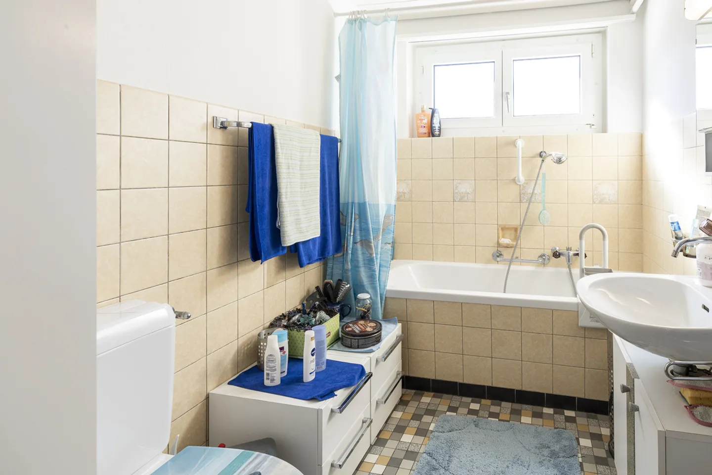 Family-friendly home with many uses - Photo 9 of 12