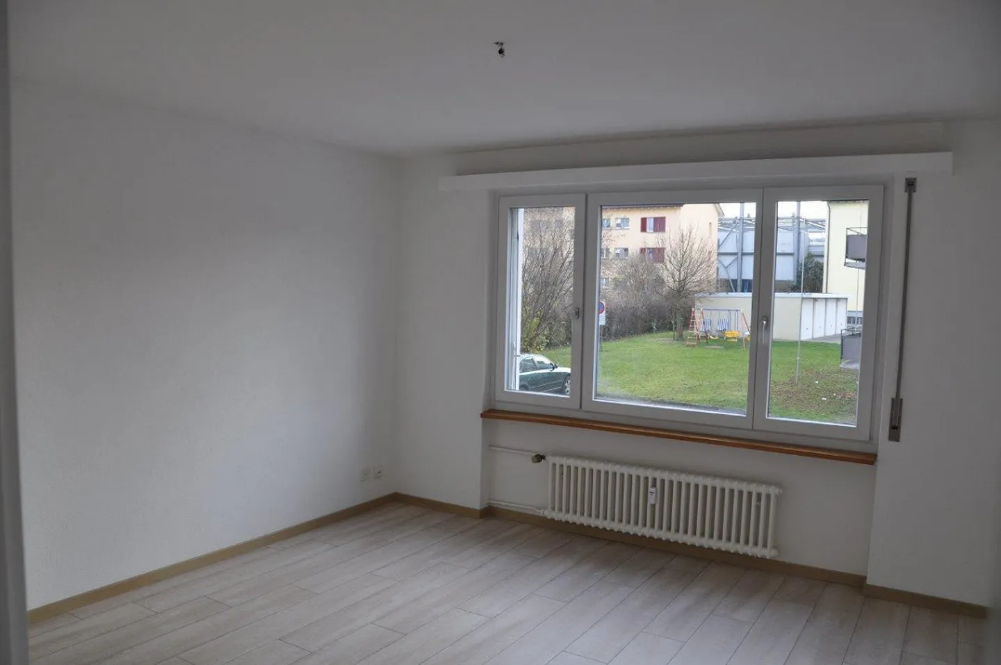 Schöne 3,5 Zimmer Wohnung in zentraler Lage - Foto 4 von 13