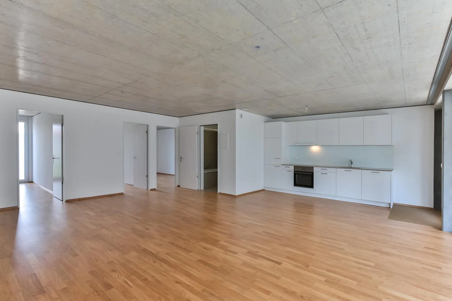 Appartamento attraente di 4,5 stanze in una posizione centrale - Foto 1 di 9