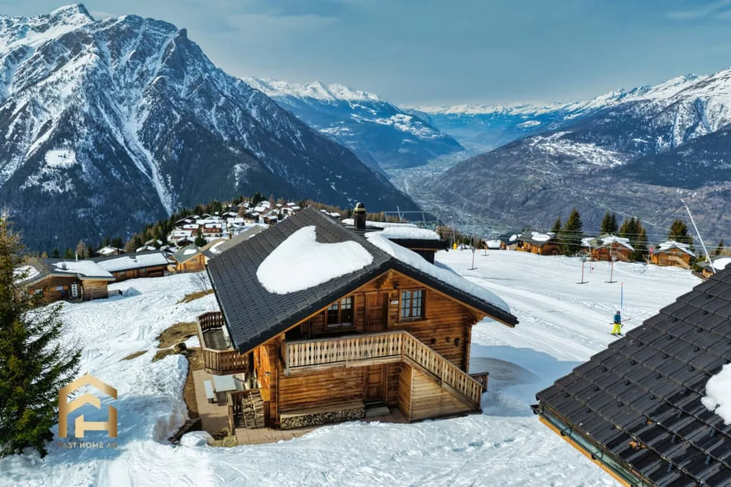 3.5 Room Penthouse Apartment in a Prime Location on Rosswald - Photo 11 of 13