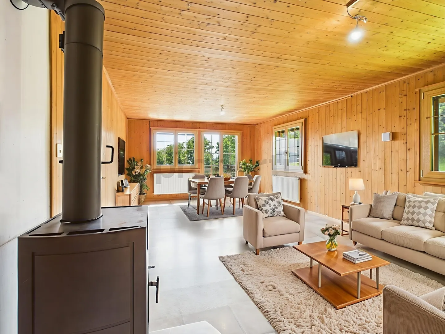 Unique chalet-house with garden, view and discretion in an idyllic natural setting in Montavon (JU) - Photo 5 of 13