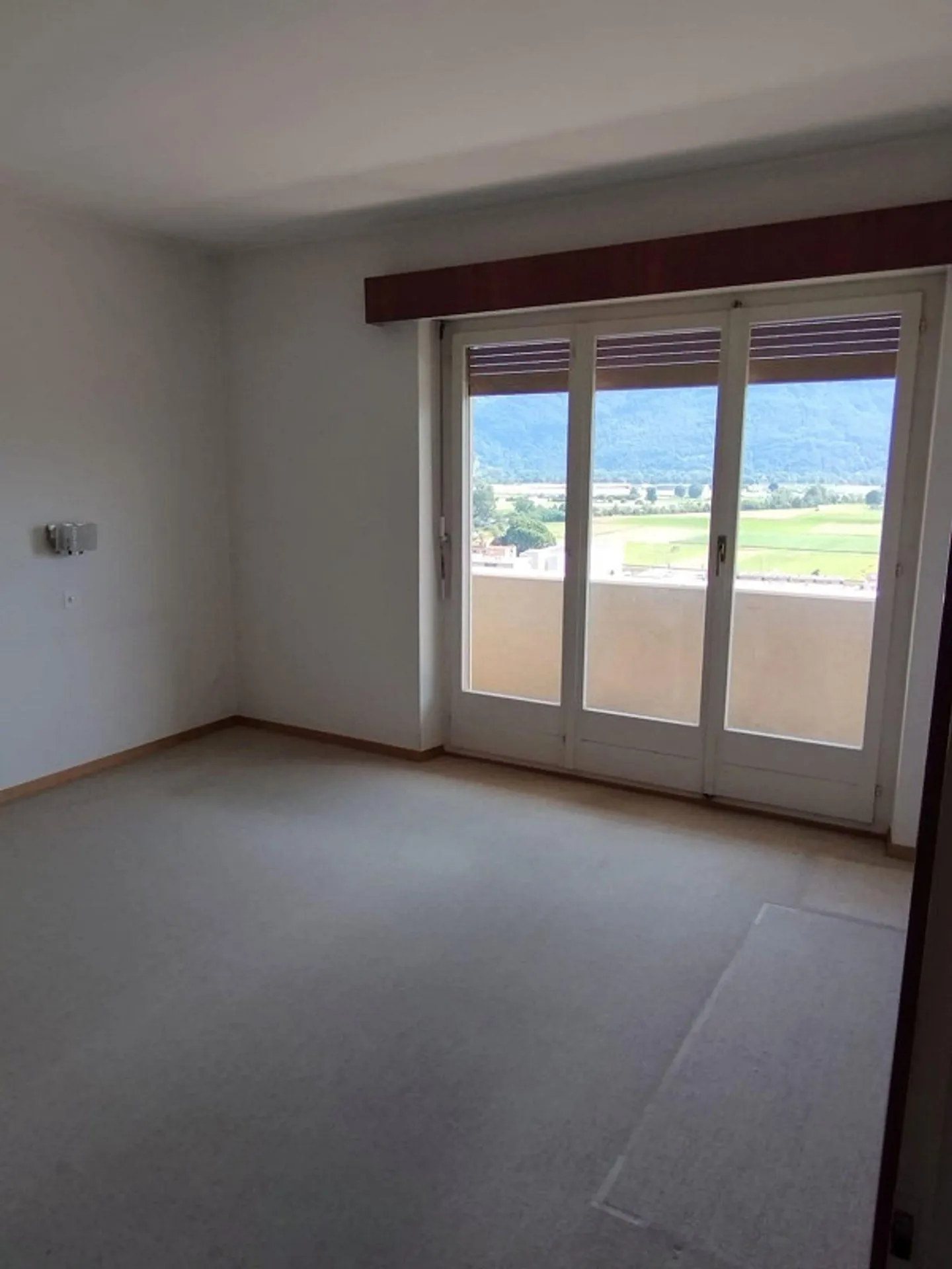 GORDOLA - We are selling a large apartment with swimming pool - Photo 18 of 27