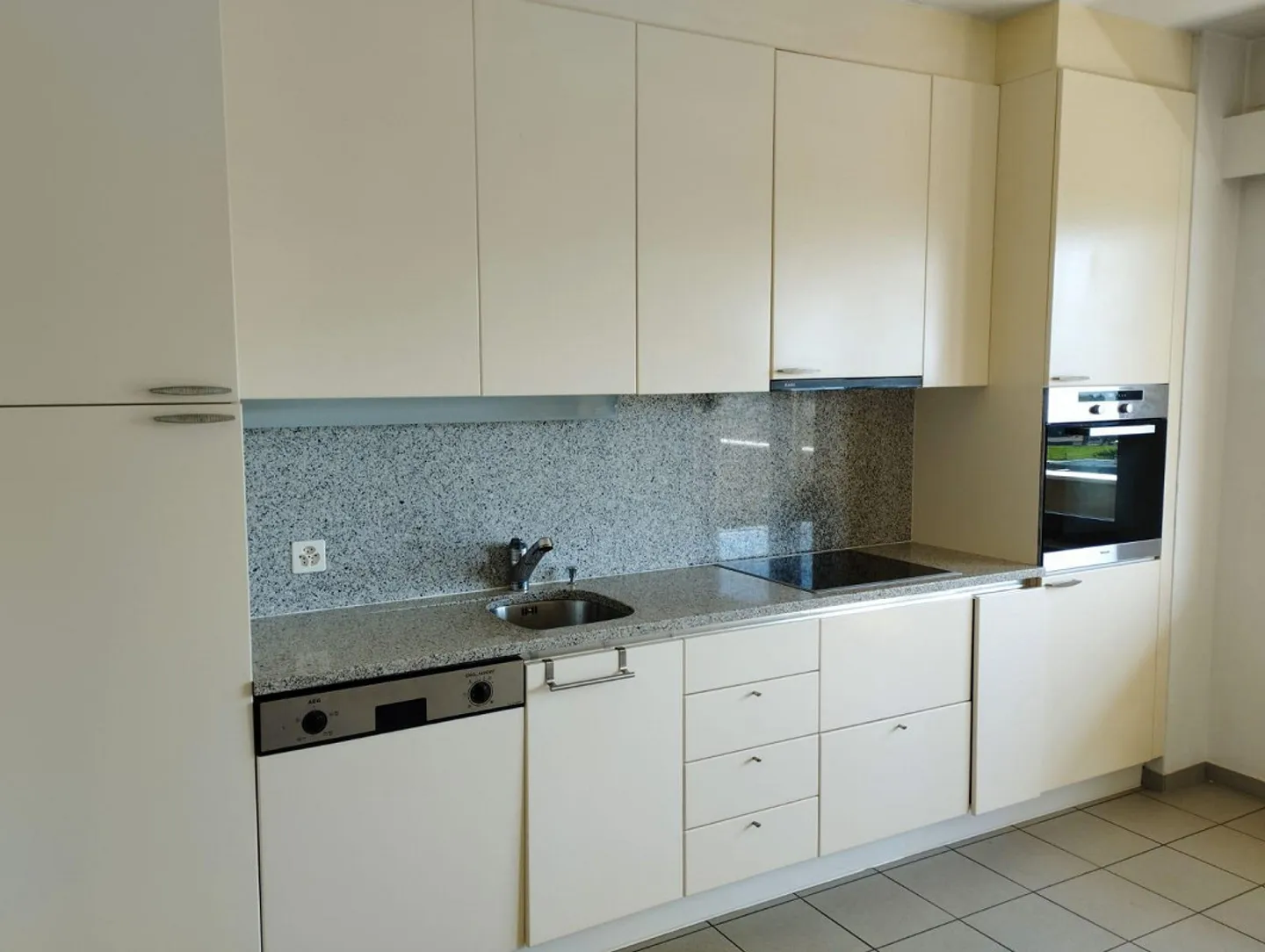 GORDOLA - We are selling a large apartment with swimming pool - Photo 11 of 27