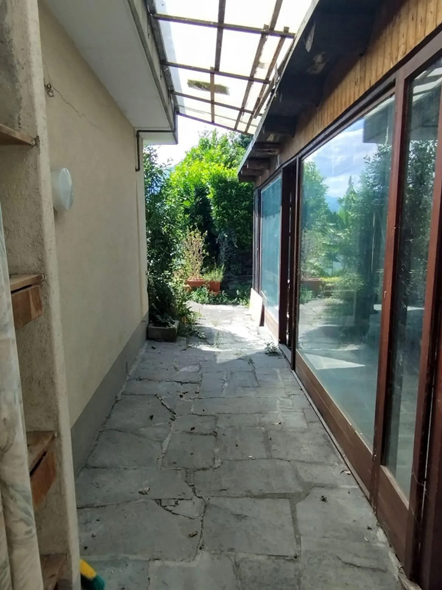 GORDOLA - We are selling a large apartment with swimming pool - Photo 20 of 27