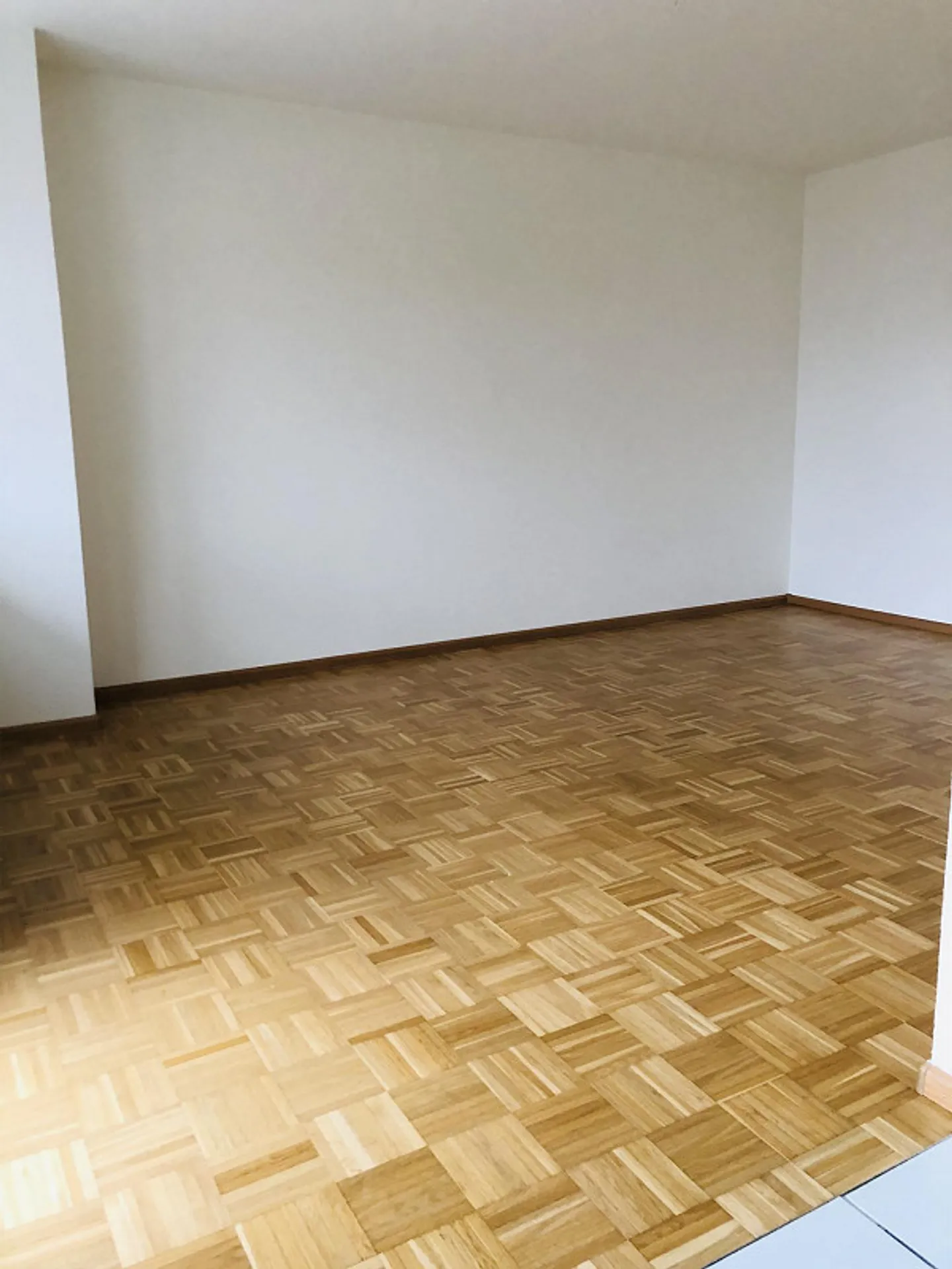 Cozy 2-room apartment in residential area - Photo 3 of 6