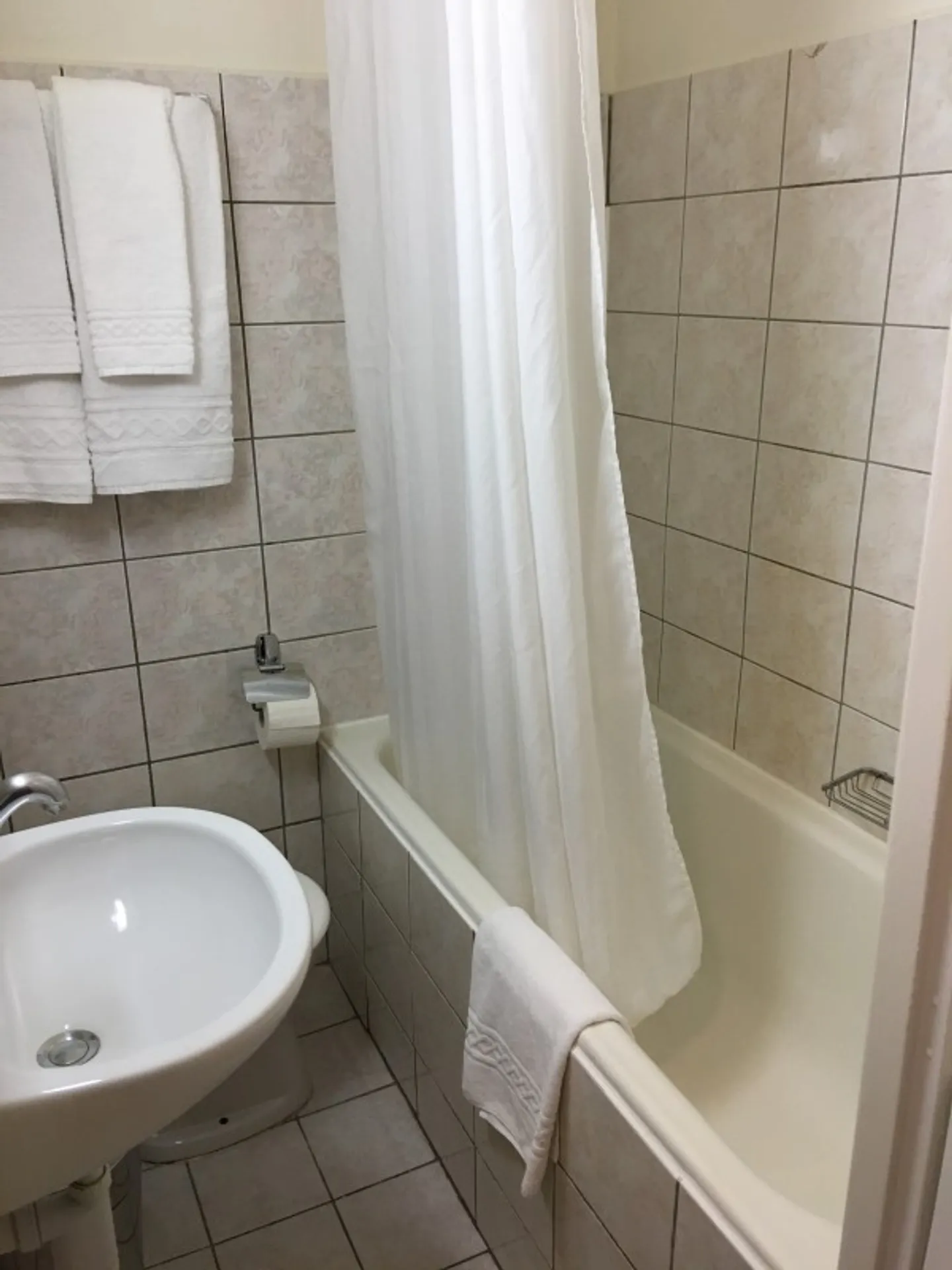 Möbliertes Studio in Genf - Foto 5 von 5