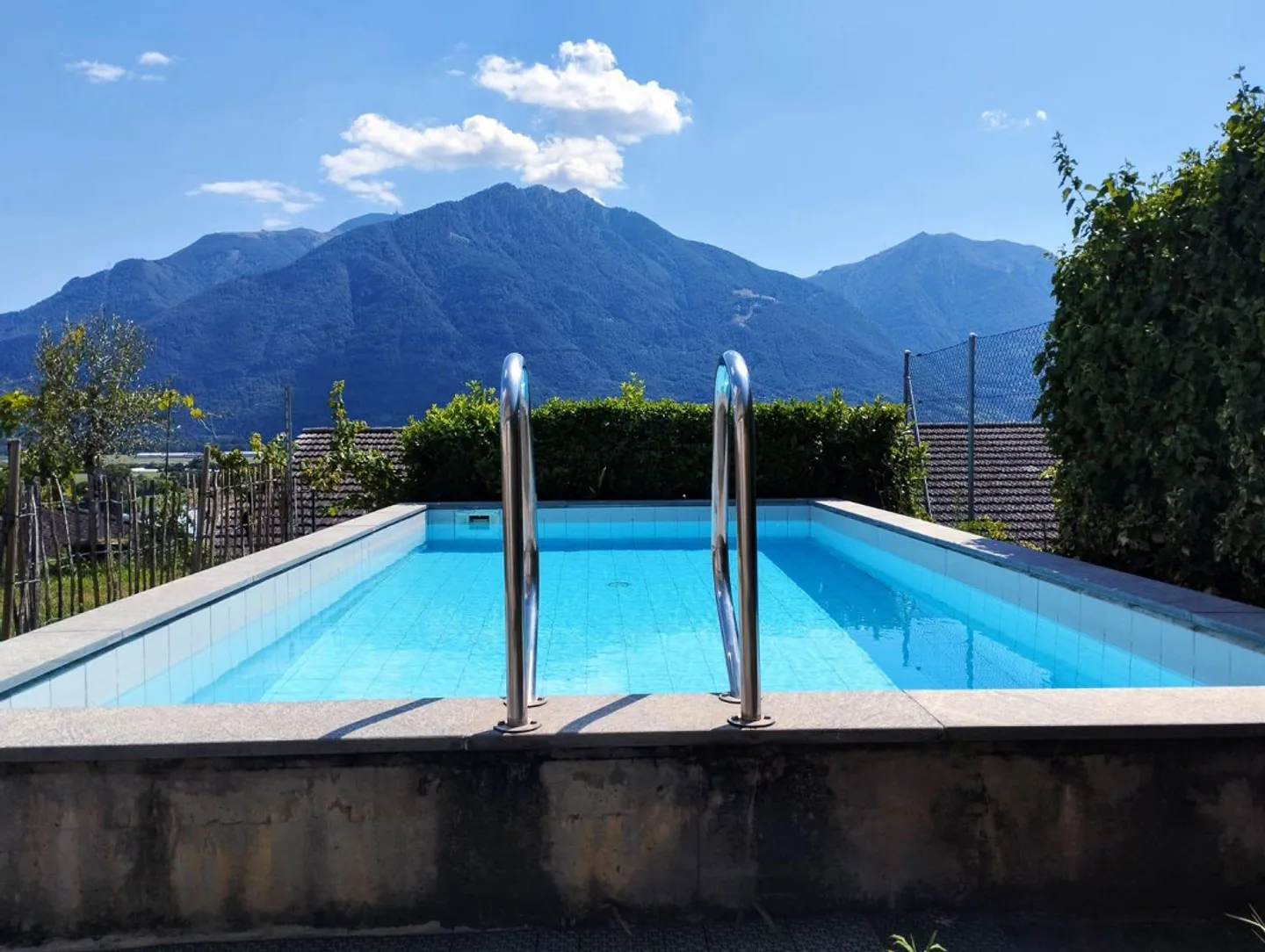GORDOLA - We are selling a large apartment with swimming pool - Photo 23 of 27