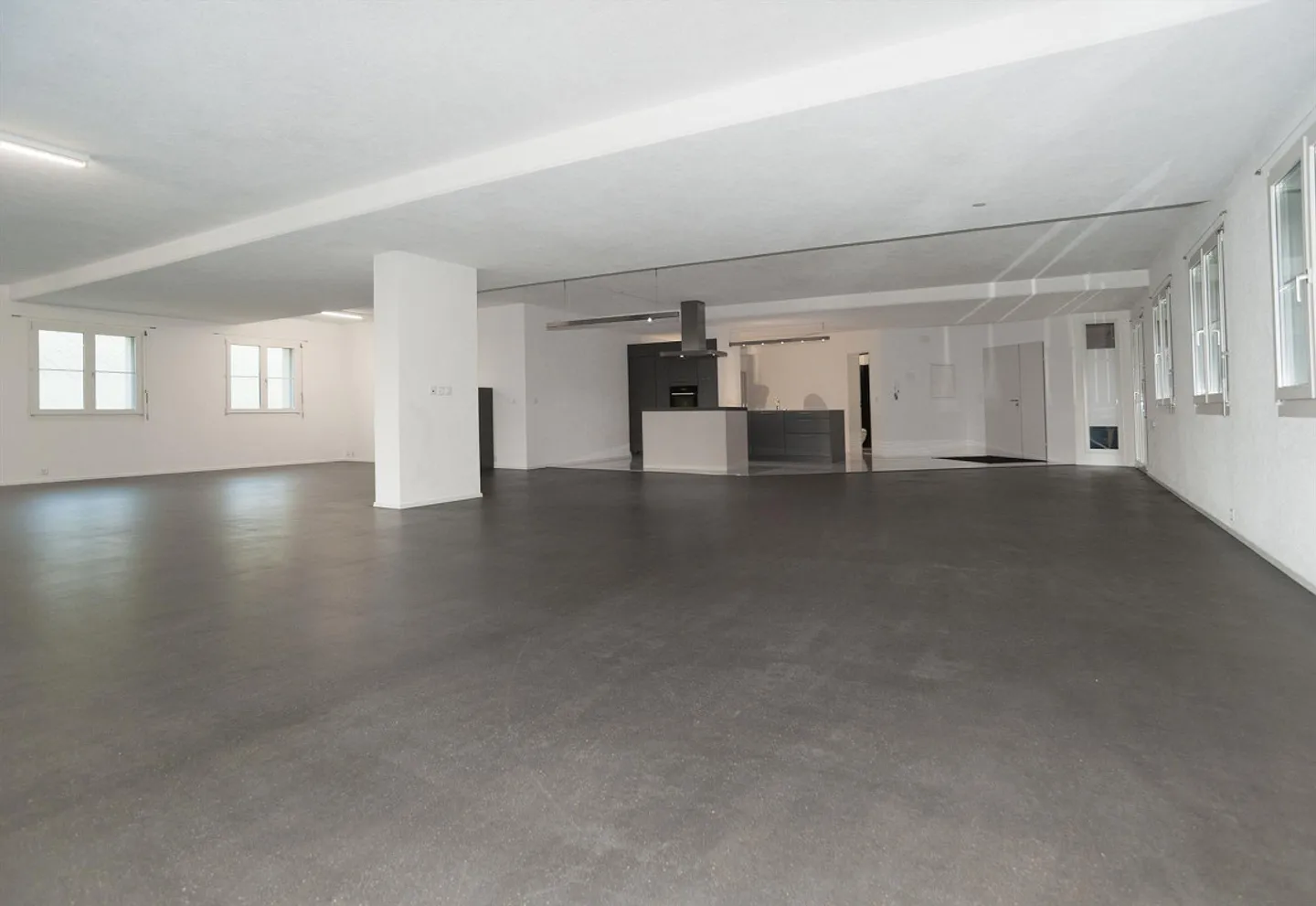Spazio abitativo e lavorativo luminoso 210 m2 - Foto 15 di 16