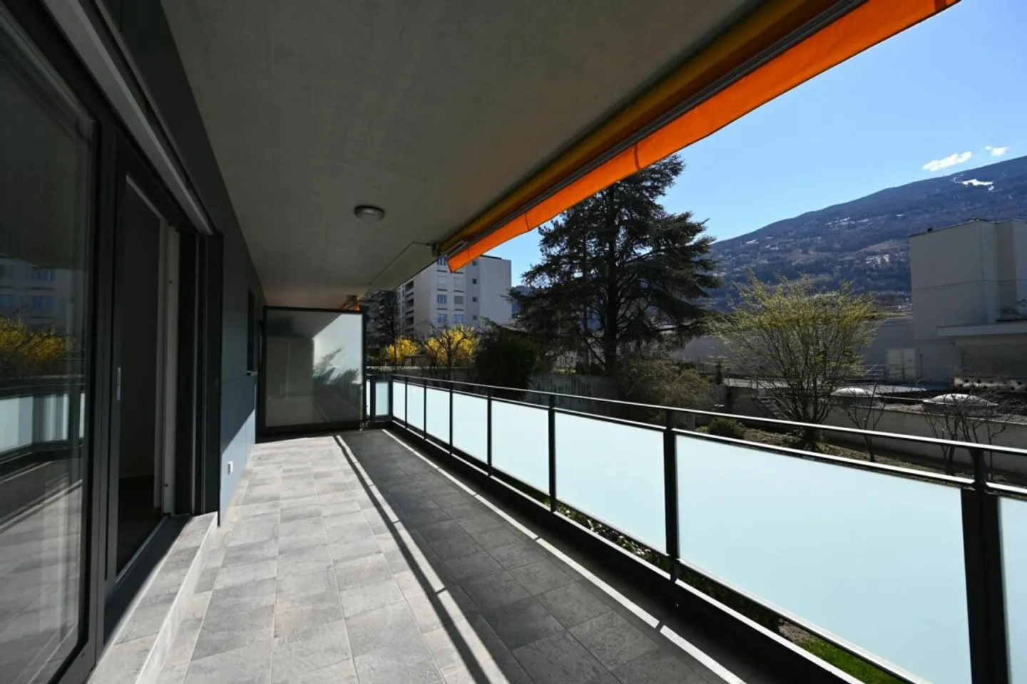 Renovated Apartment in Sion - Photo 13 of 22