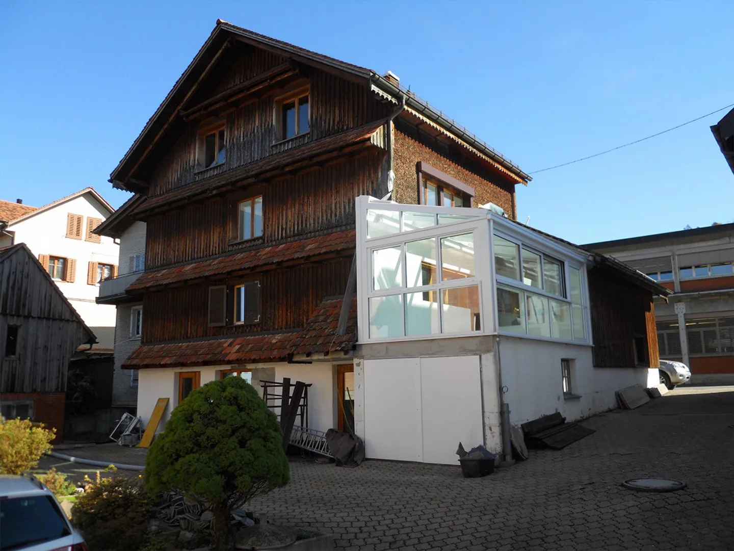 Maison individuelle dans un emplacement central - Photo 2 sur 6