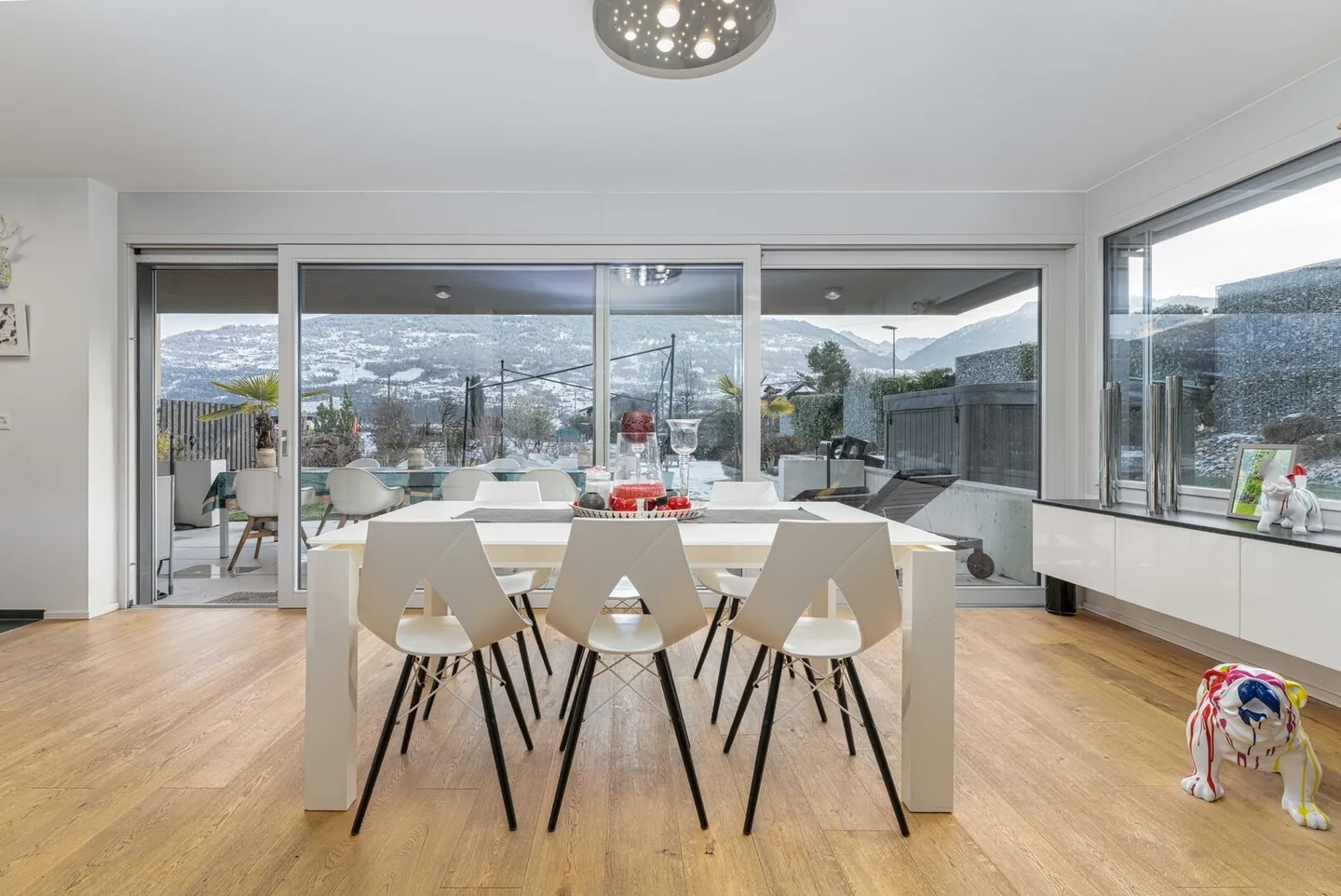 Villa moderna / 5,5 stanze / Sion / Ref. 10252589 / Esclusività - Foto 1 di 13