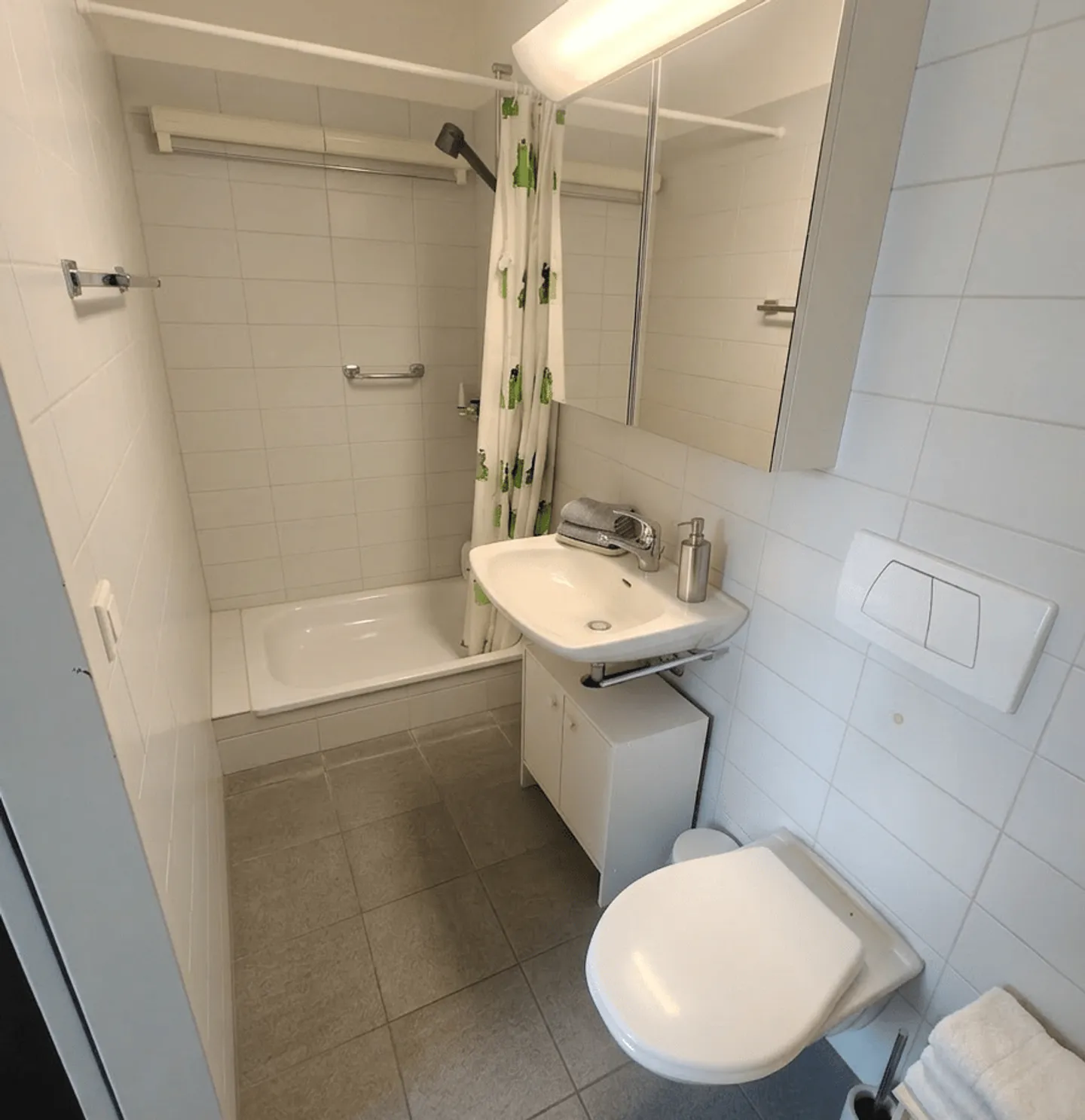 Modern 1.5‑Room Apartment – Prime Location at Baden Bahnhof – Available May 1st, 2026 - Photo 4 of 4