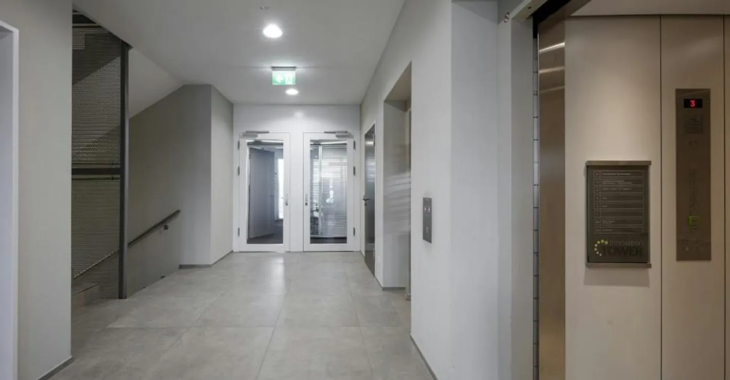 300 m2 o 730 m2 di spazi per uffici premium con vista - Moderno, climatizzato, sostenibile - Foto 3 di 10