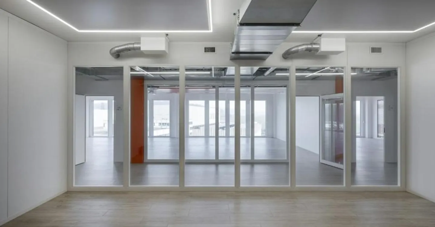 300 m2 o 730 m2 di spazi per uffici premium con vista - Moderno, climatizzato, sostenibile - Foto 4 di 10