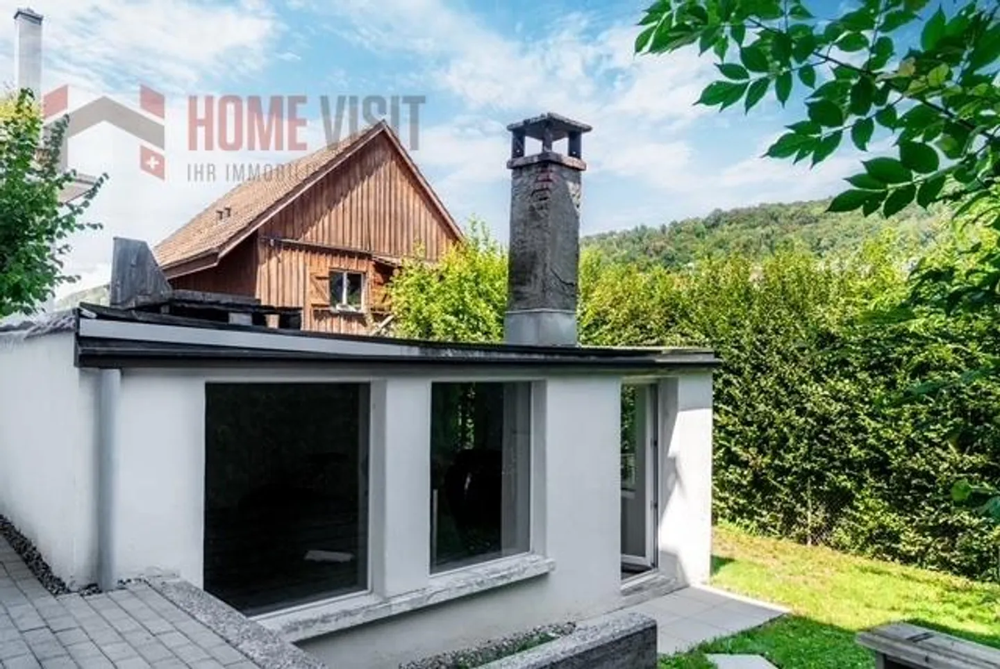 Character House with 340 m² - Living, Working, Life - Photo 9 of 14