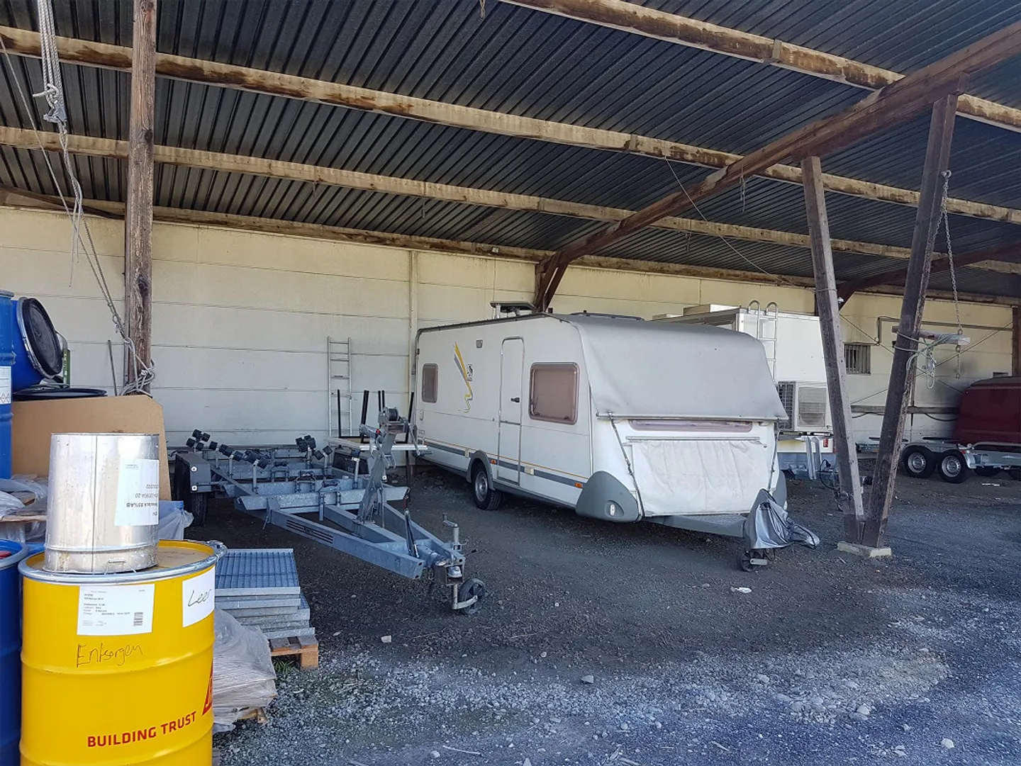 Magazzino, Garage, Cabina di Verniciatura, Ripari per Barche e Camper - Foto 13 di 13
