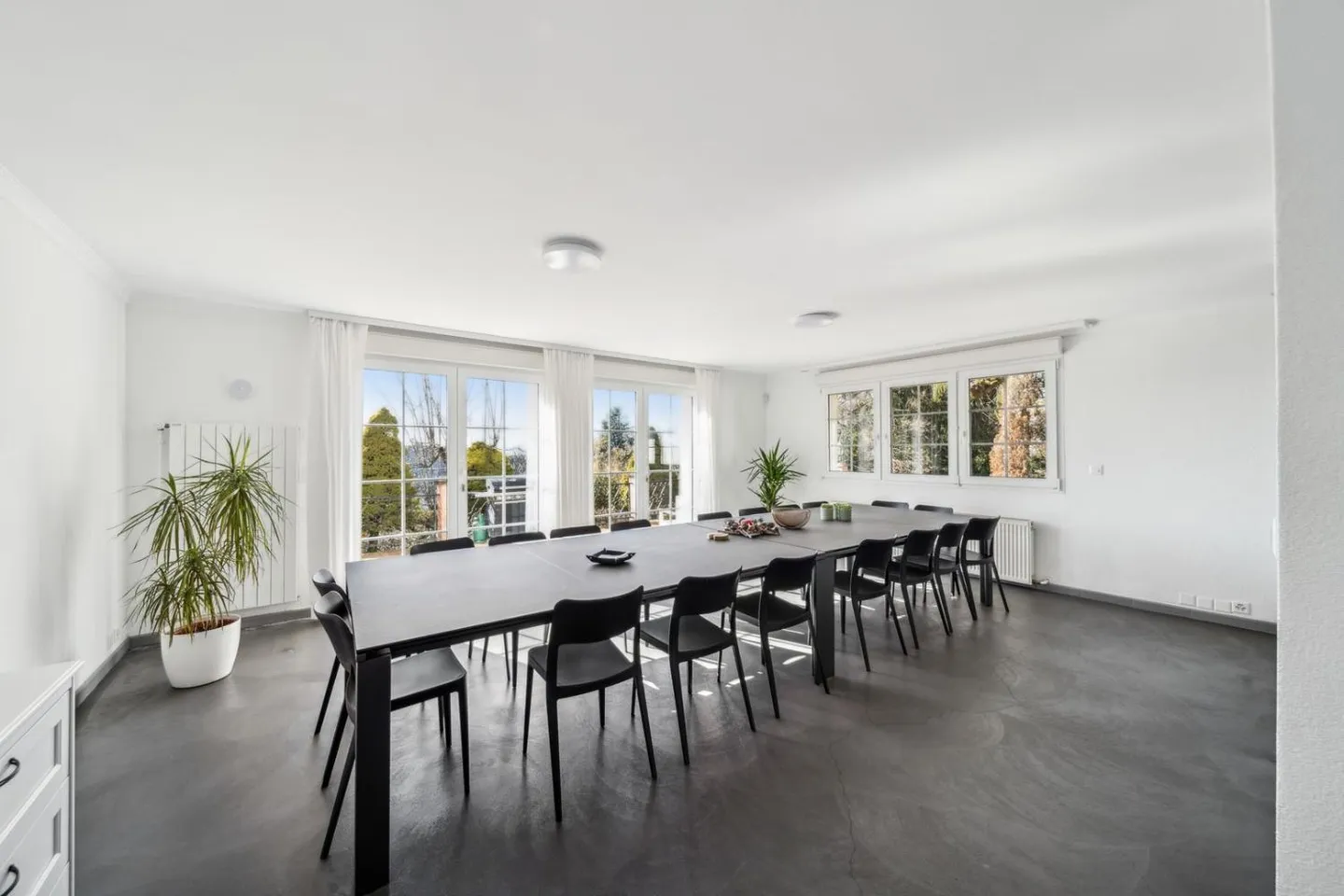 Geräumiges Familienhaus mit Seeblick - Foto 4 von 9