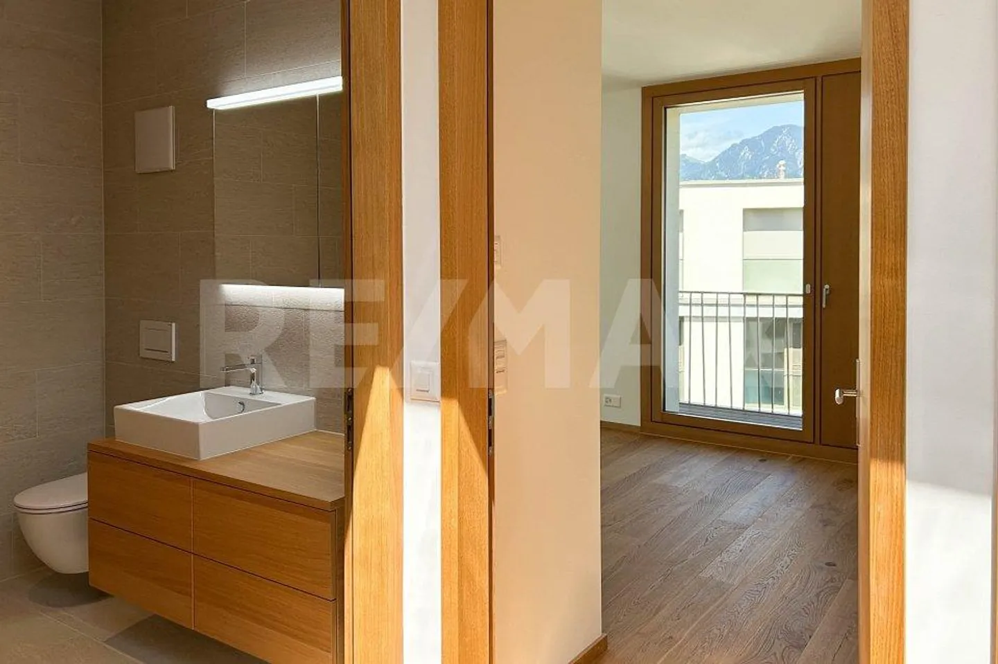 6½ Room Apartment in the Attic with 400m² Terrace - Photo 11 of 13