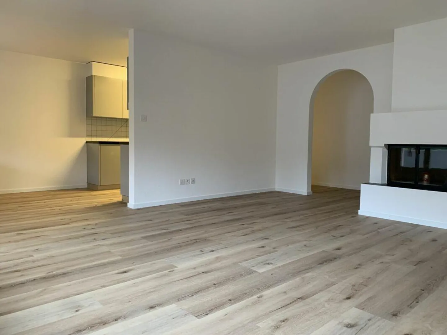 Renovierte 5 1/2 Zimmer-Whg mit teils Seesicht und Cheminée - Photo 5 sur 11