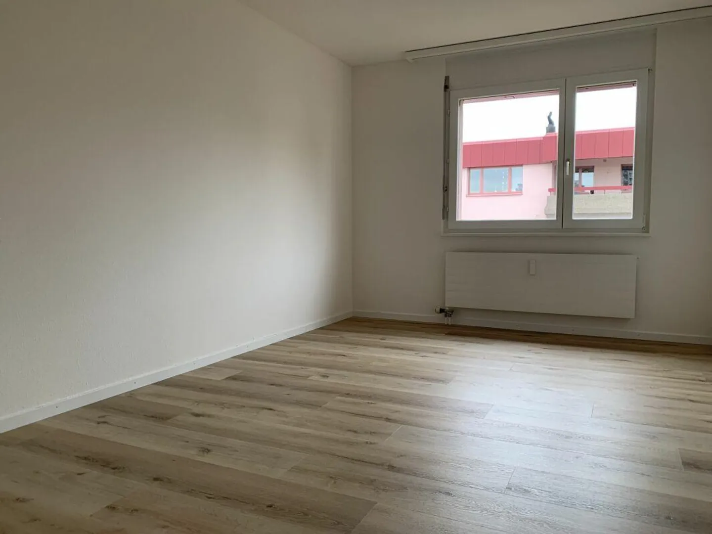 Renovierte 5 1/2 Zimmer-Whg mit teils Seesicht und Cheminée - Photo 9 sur 11