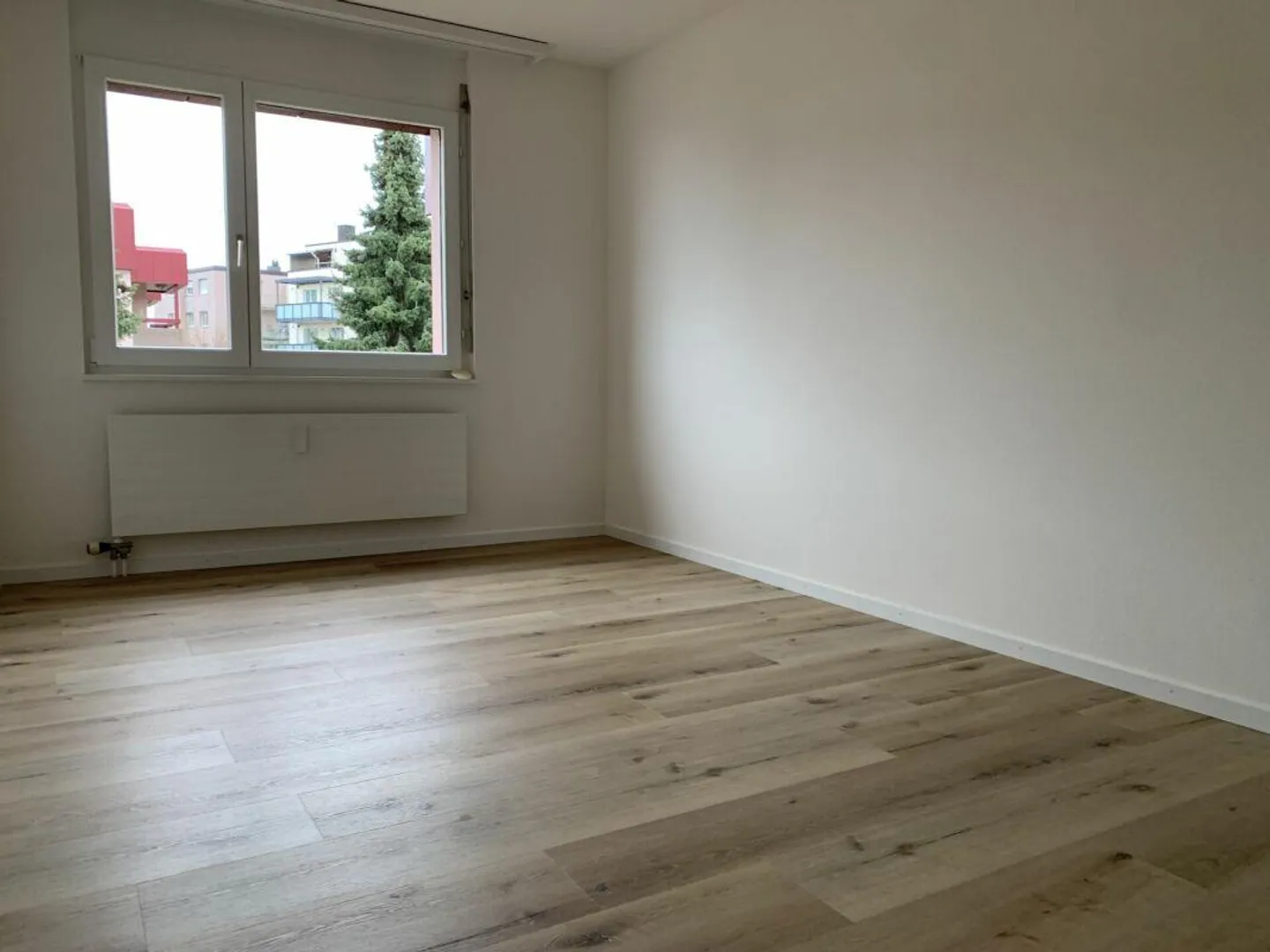 Renovierte 5 1/2 Zimmer-Whg mit teils Seesicht und Cheminée - Photo 10 sur 11