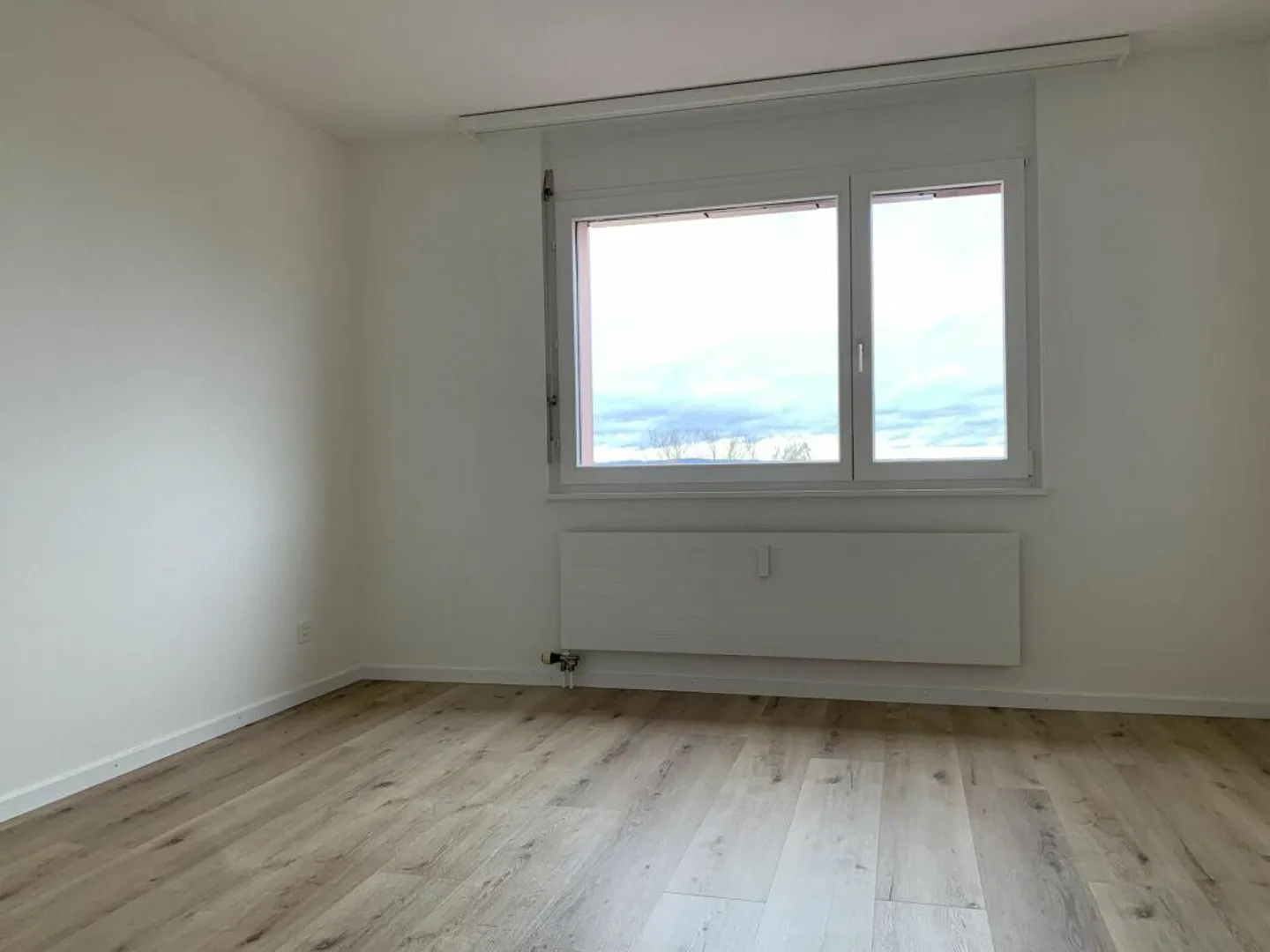 Renovierte 5 1/2 Zimmer-Whg mit teils Seesicht und Cheminée - Photo 11 sur 11